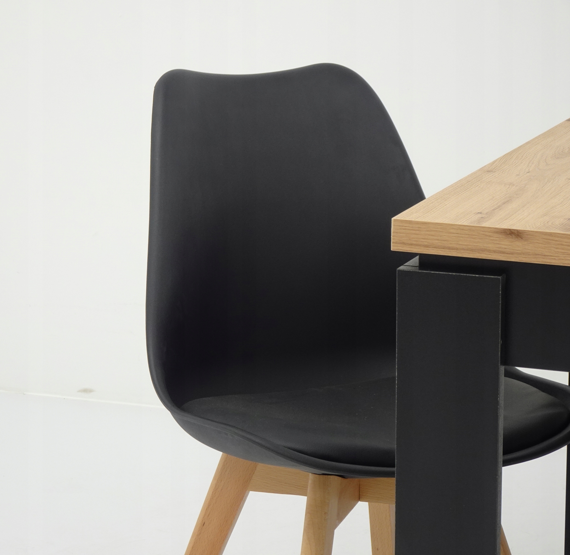 4 KRZESŁA DO JADALNI SALONU rozkładany stół 80x120 Kolor korpusu stołu czarny