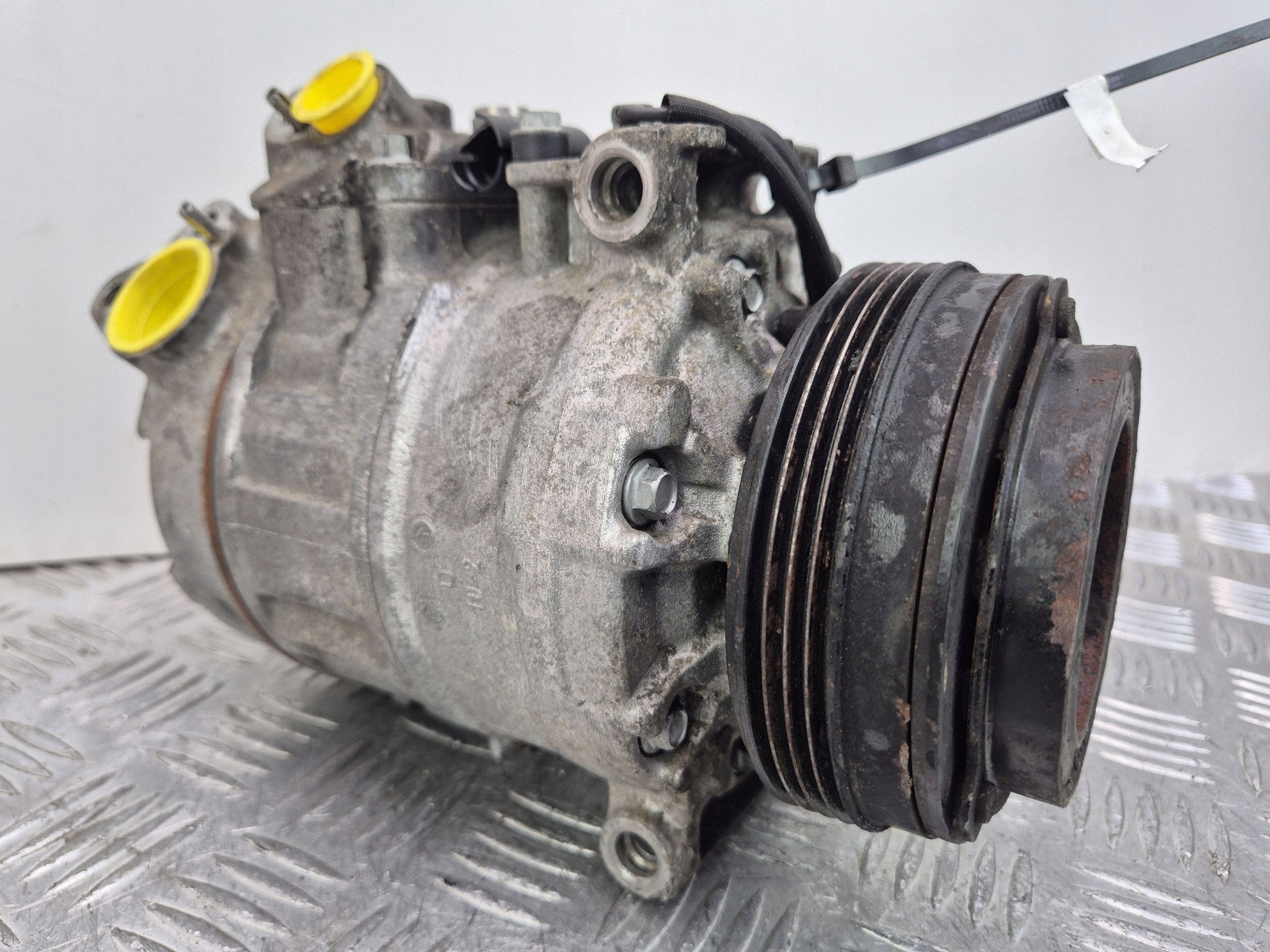 BMW 5 E39 530i Compressore CLIMATIZZATORE ARIA CONDIZIONATA 6916232 M54B30(306S3)