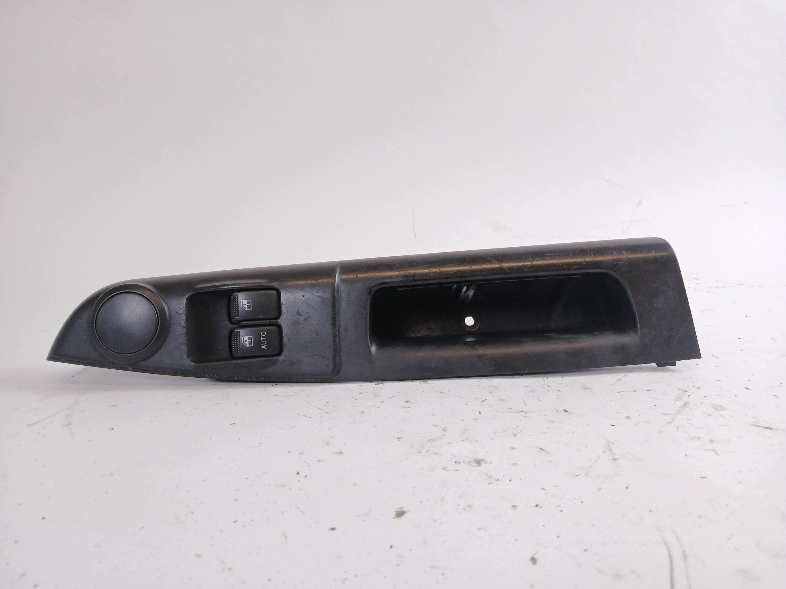HYUNDAI GETZ a PANEL okna ľavý predok