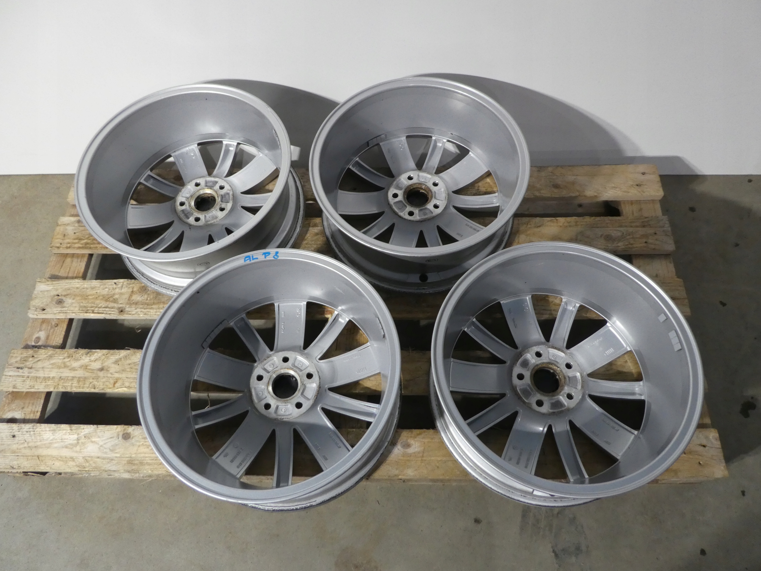 4X discs aluminium disc 5N0601025AF VW 5X112