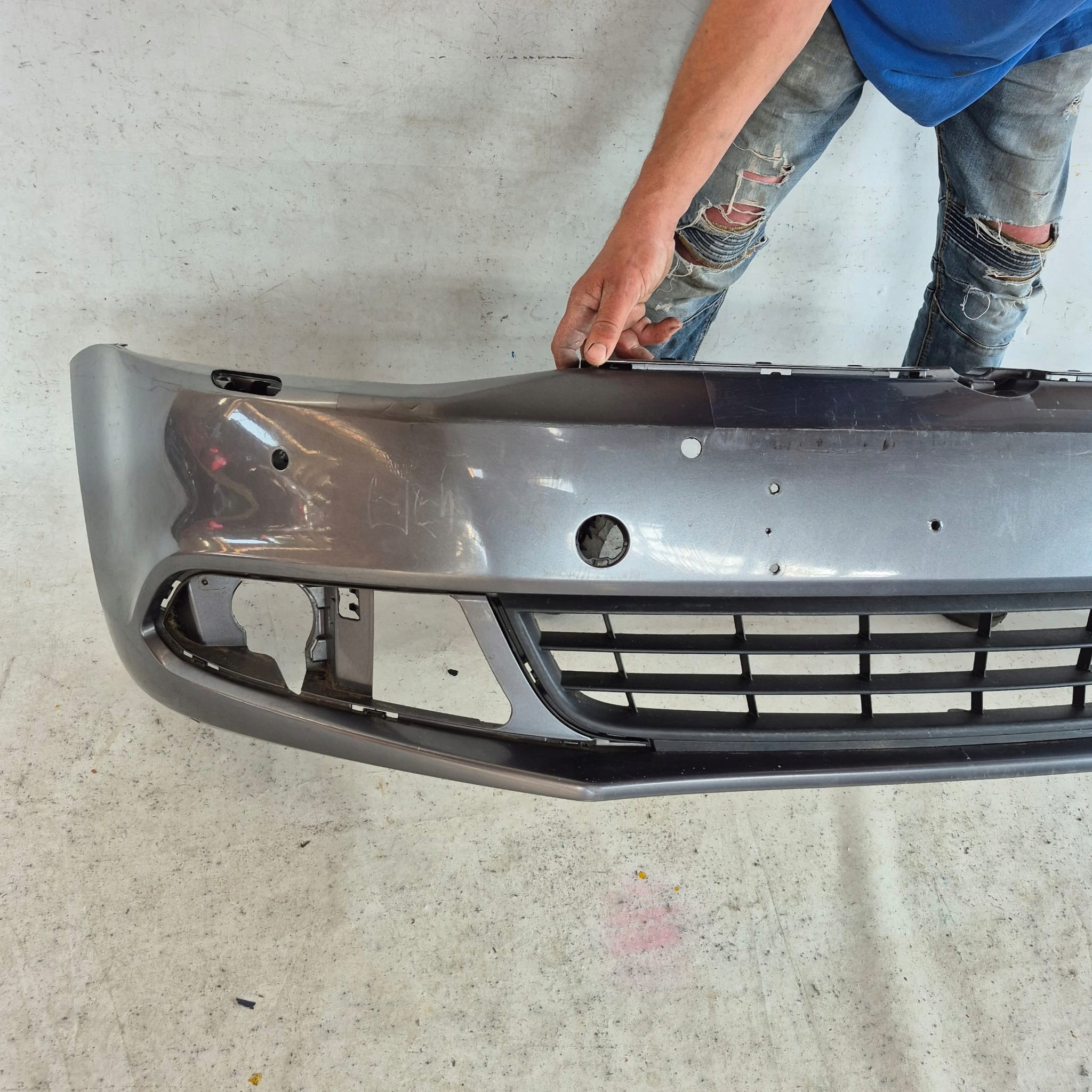VW JETTA VI 5C6 10-14 bumper front front SPR PDC
