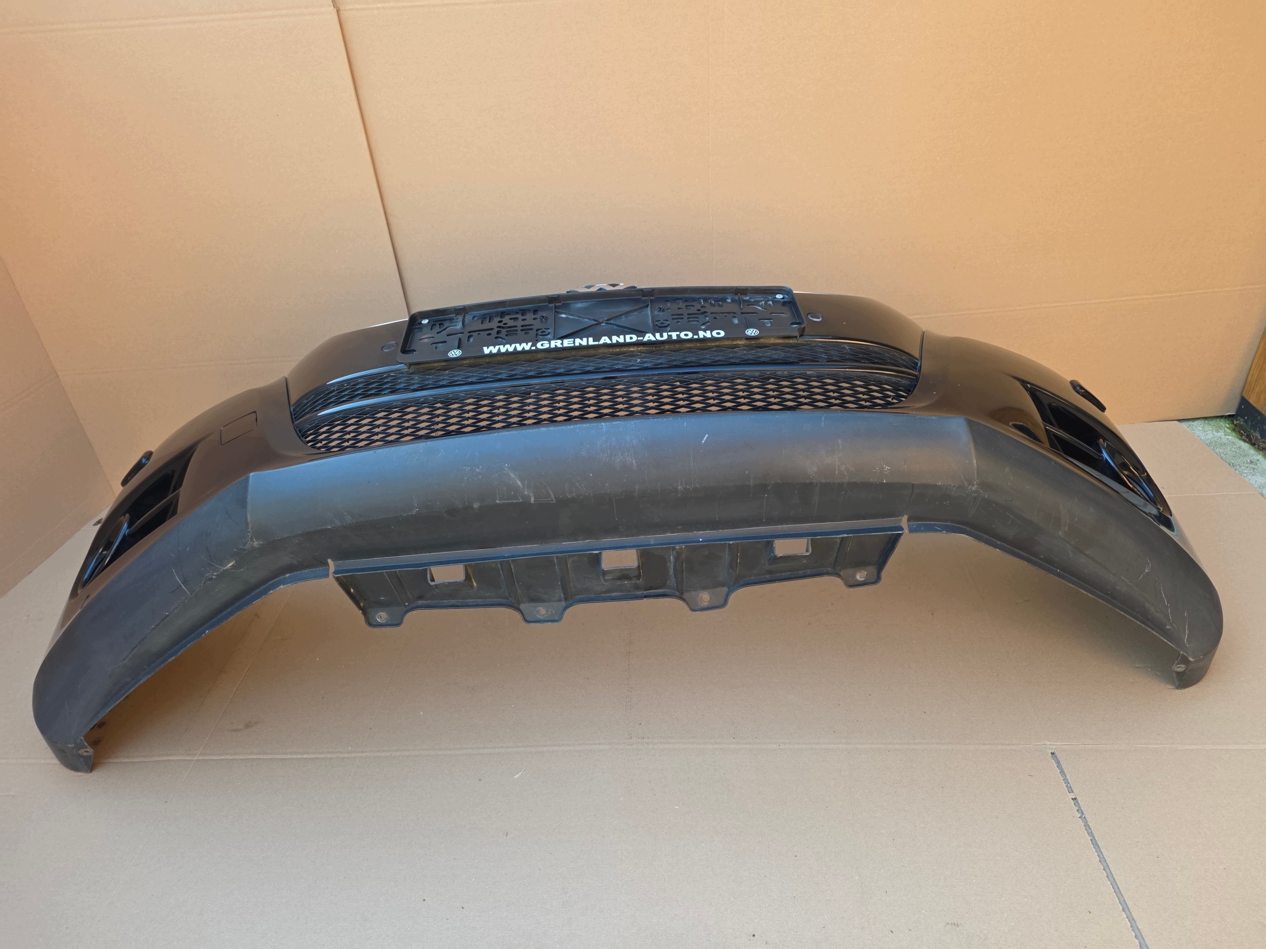 VW Tiguan and bumper front front 6 PDC xenon washers ksenon sensors