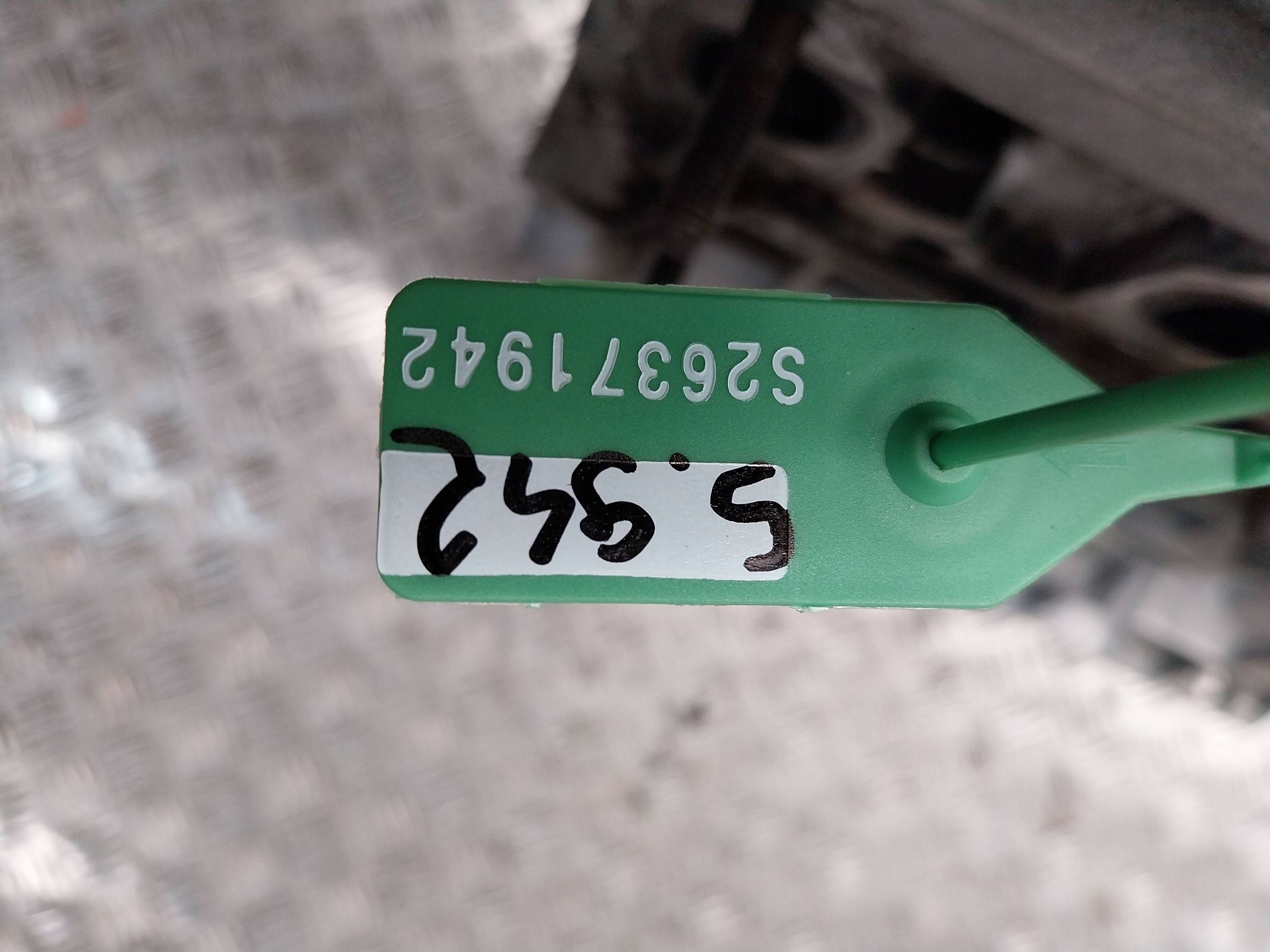 Двигатель vw GOLF VI Touran I OCTAVIA II Caddy III 1.6 без навесного