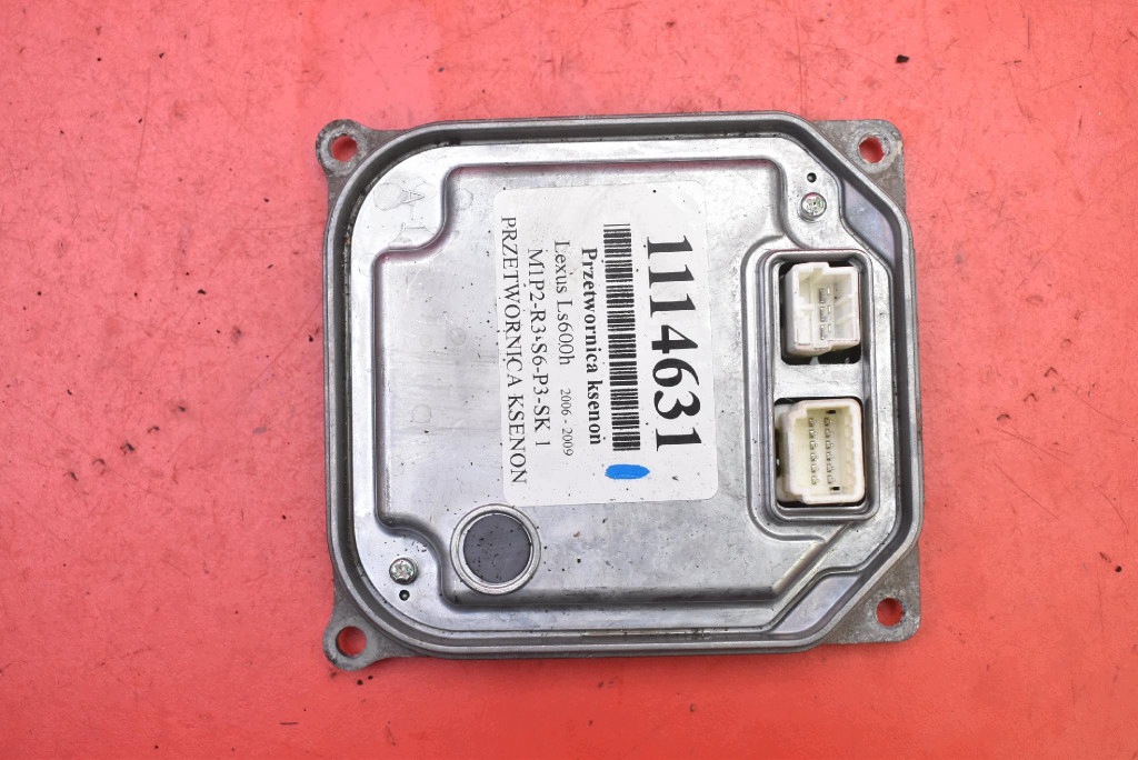 control unit module LED right 85967-50030 LEXUS LS 4 IV LS600H 06-09