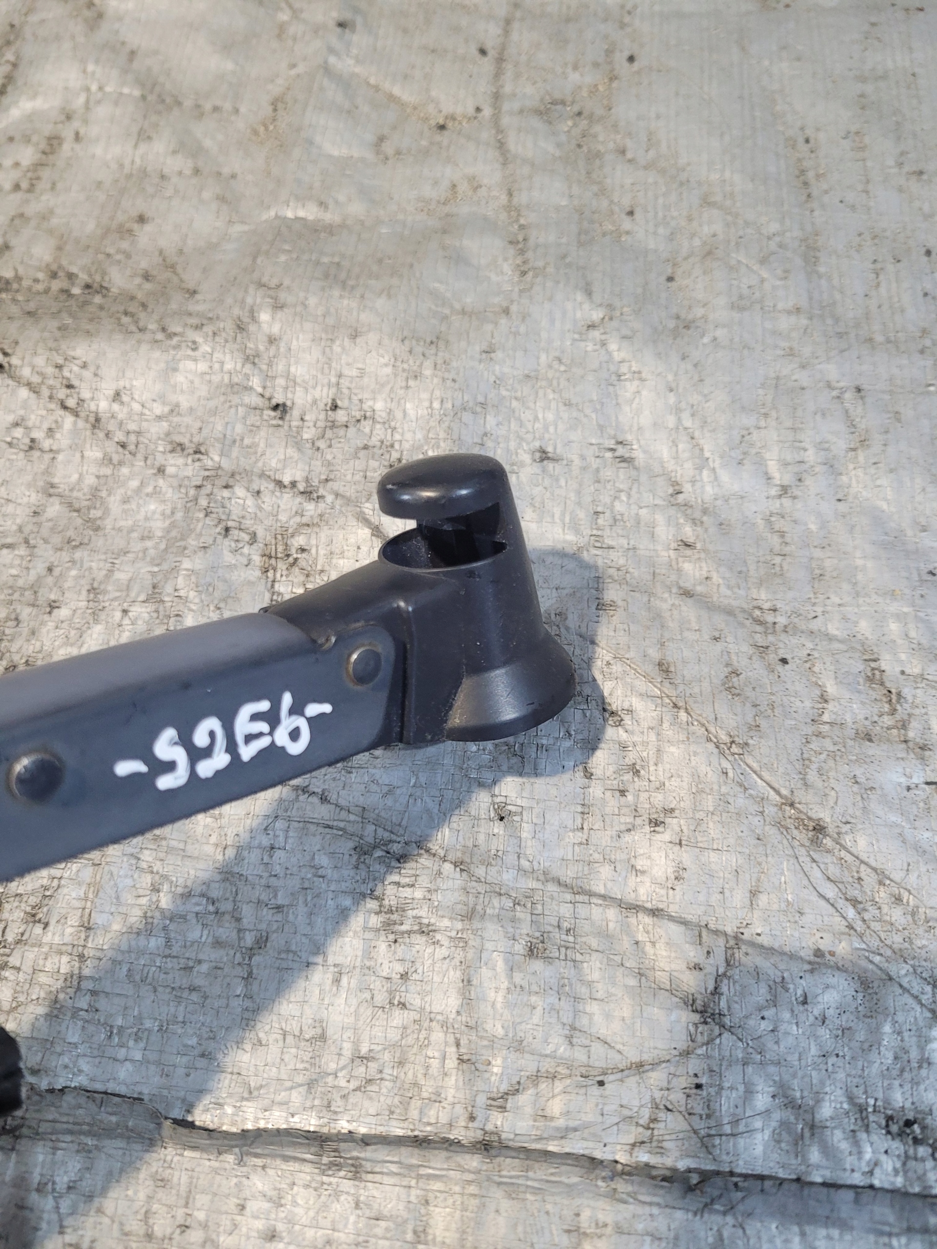 wischerarm heck VOLKSWAGEN FOX 05r.