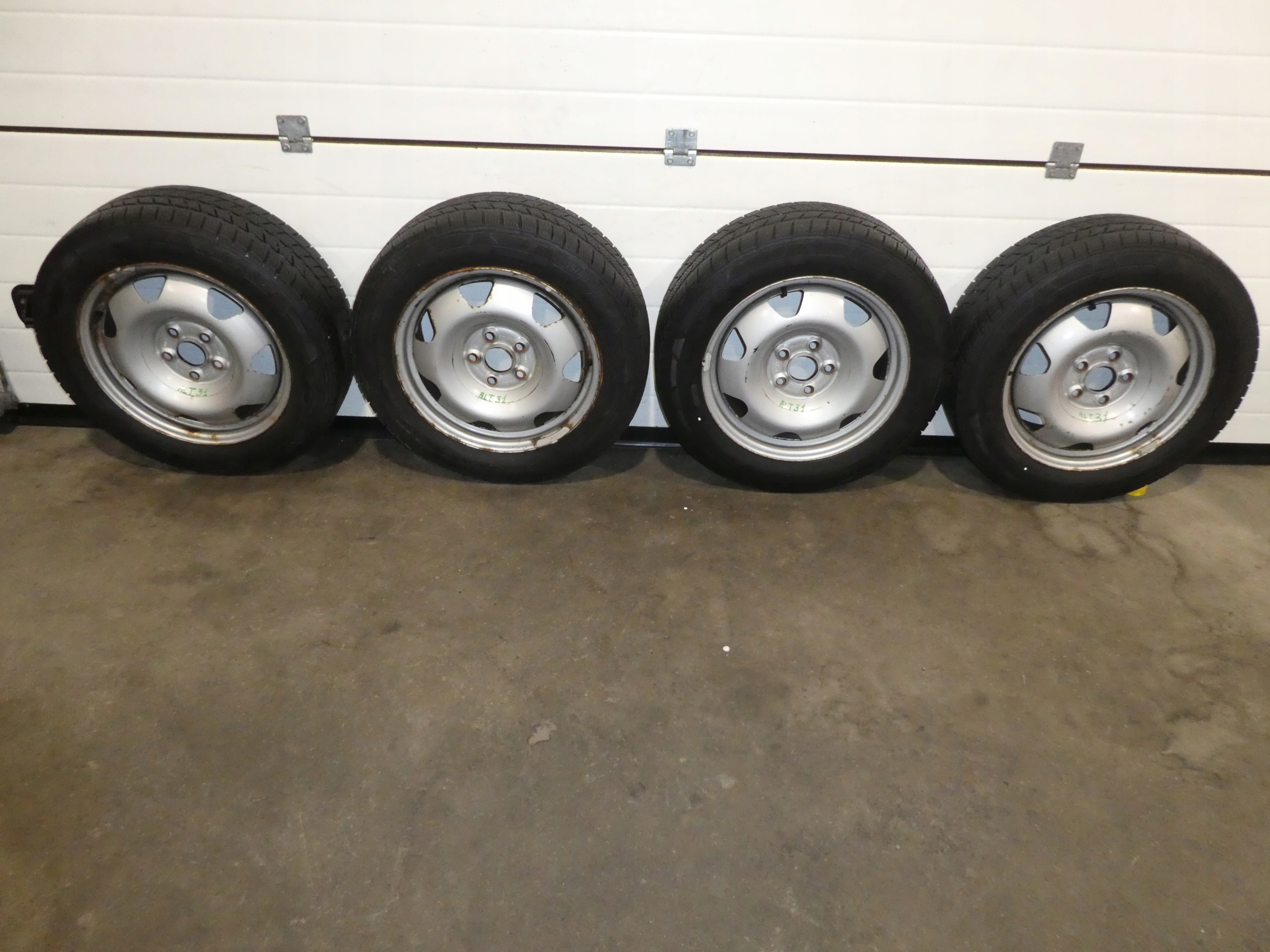 4X wheels discs tyres 7E0601027B VW T5 T6 AMAROK 215/60/R17C 2017R