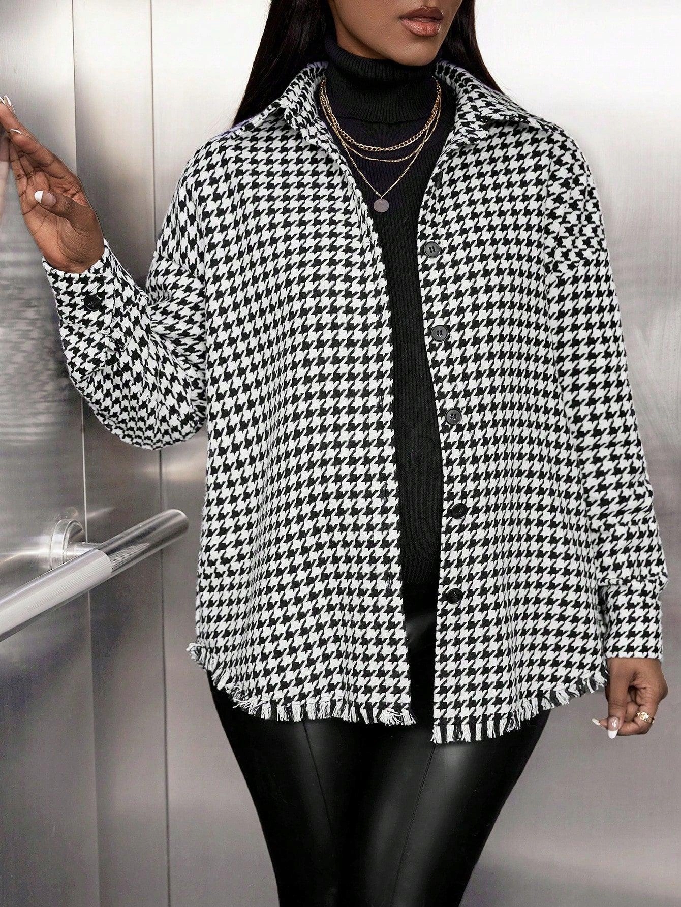 CIĄŻOWY KLASYCZNY PŁASZCZ BIAŁO CZARNY WZÓR PEPITKA PASEK KRÓTKI SHEIN 36 Rozmiar 36