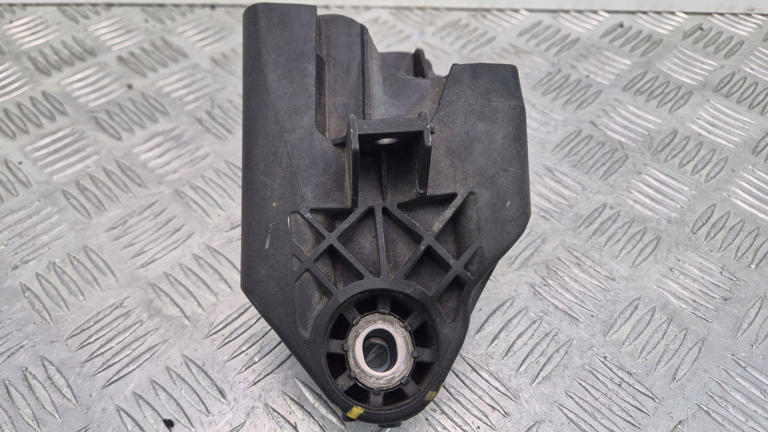 holder engine mount MERCEDES E220d W213 A6542232200 654.920