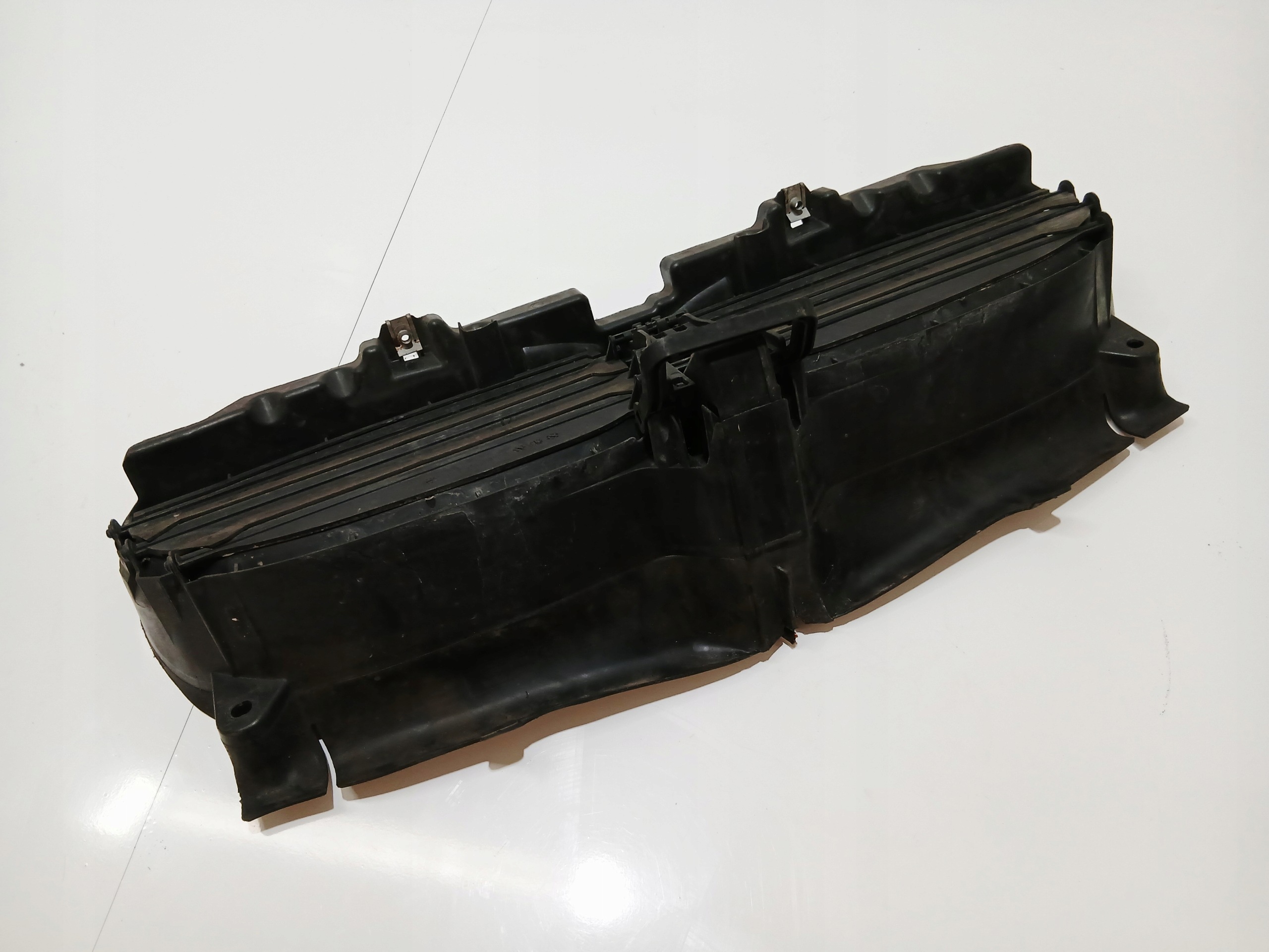 luftansaugkanal BMW E60 E61 LCI 7178116