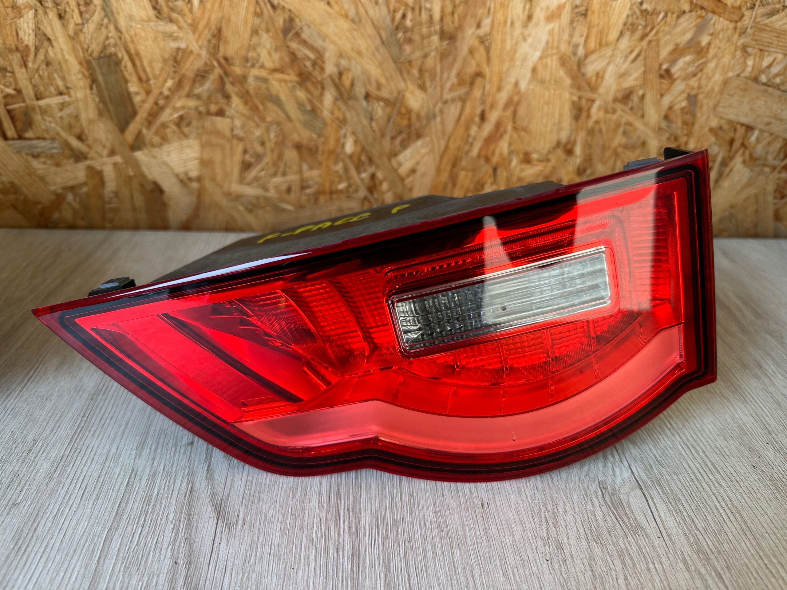 LIGHT REAR LEFT RIGHT JAGUAR F-PACE 2019 ROK