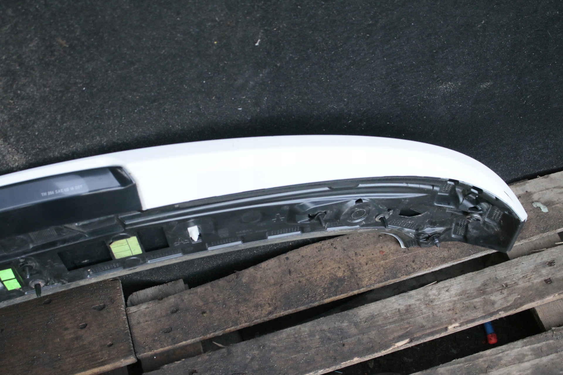 спойлер крышки opel ASTRA K HB