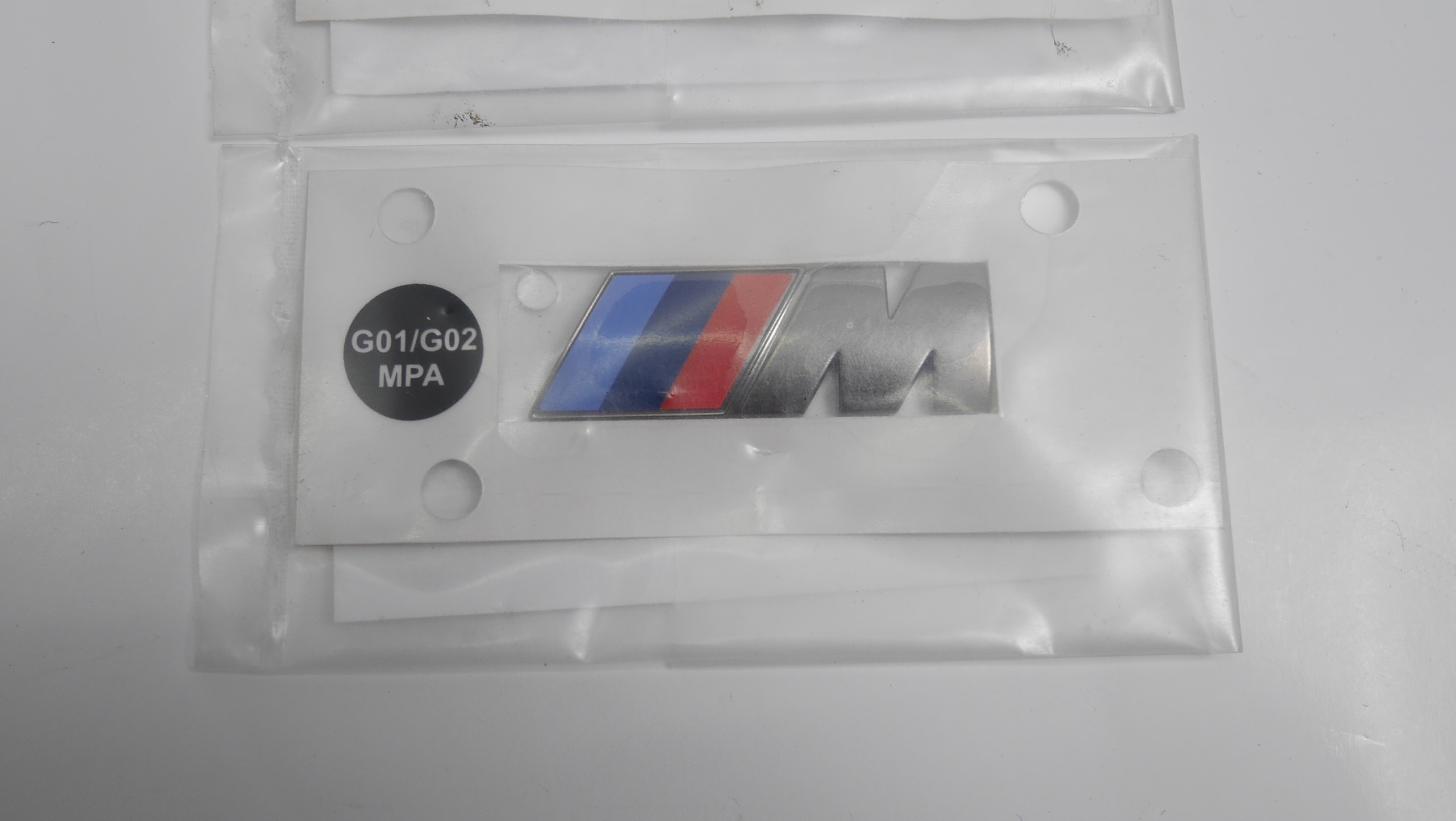 BMW F40 G29 G20 G15 G01 M-POWER EMBLEMAT 8090642 Numer katalogowy części 8090642