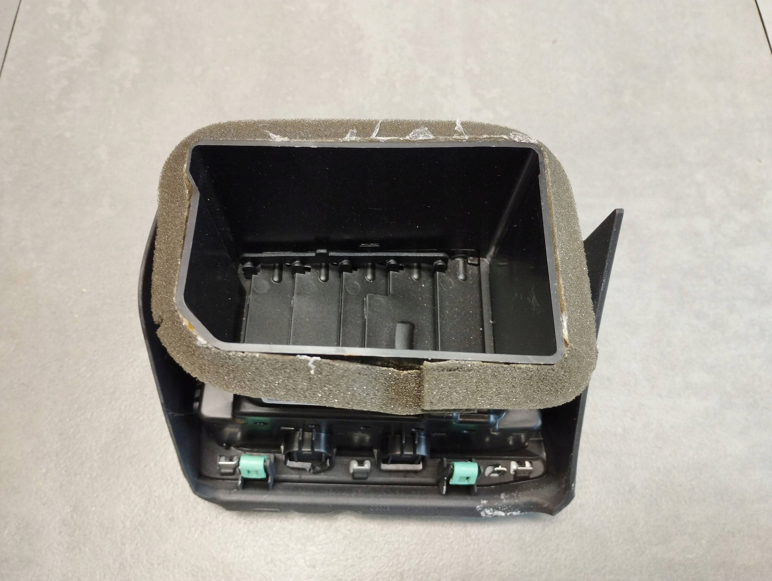 Volkswagen Amarok II grid air conditioning devices N1XBE045C08ADW