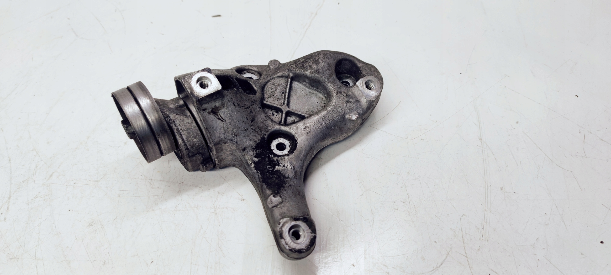 STAFFA SUPPORTO SPREZARKI AUDI A3 8P 1K0260885B