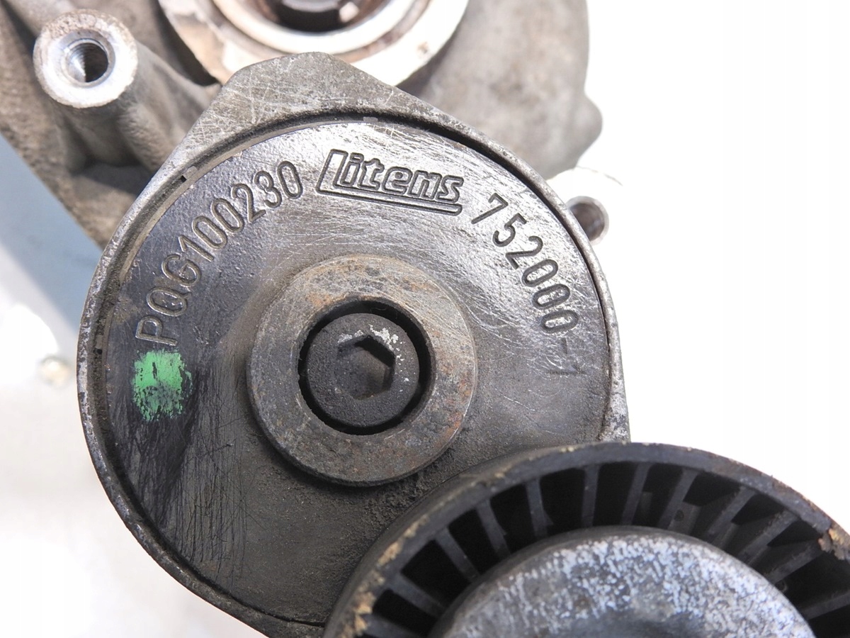 лапа Двигателя РОЛИК насос воды Accord VI 2.0 d