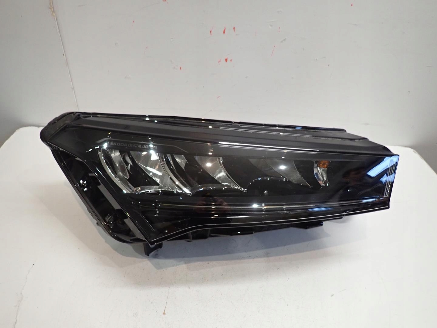 light front front right SKODA ENYAQ 2021- FULL LED 5LB941016