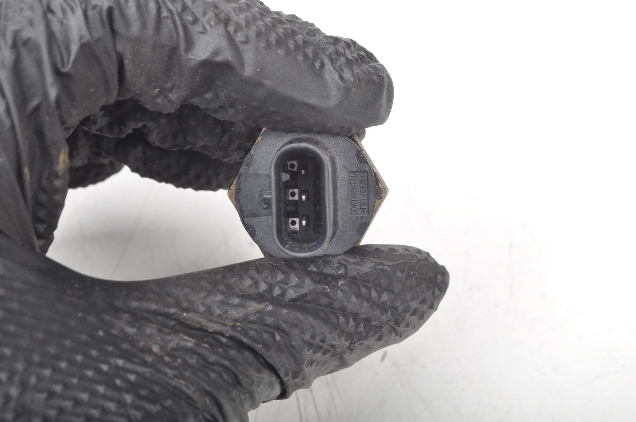 FIESTA MK8 1 5 ECO CZUJNIK CISNIENIA H6BG 9F972 AA Part number H6BG 9F972 AA