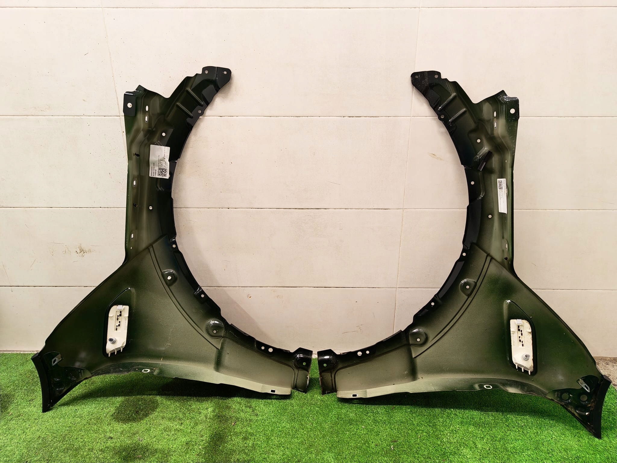 MINI F54 LCI JCW fender front front right left colour C19