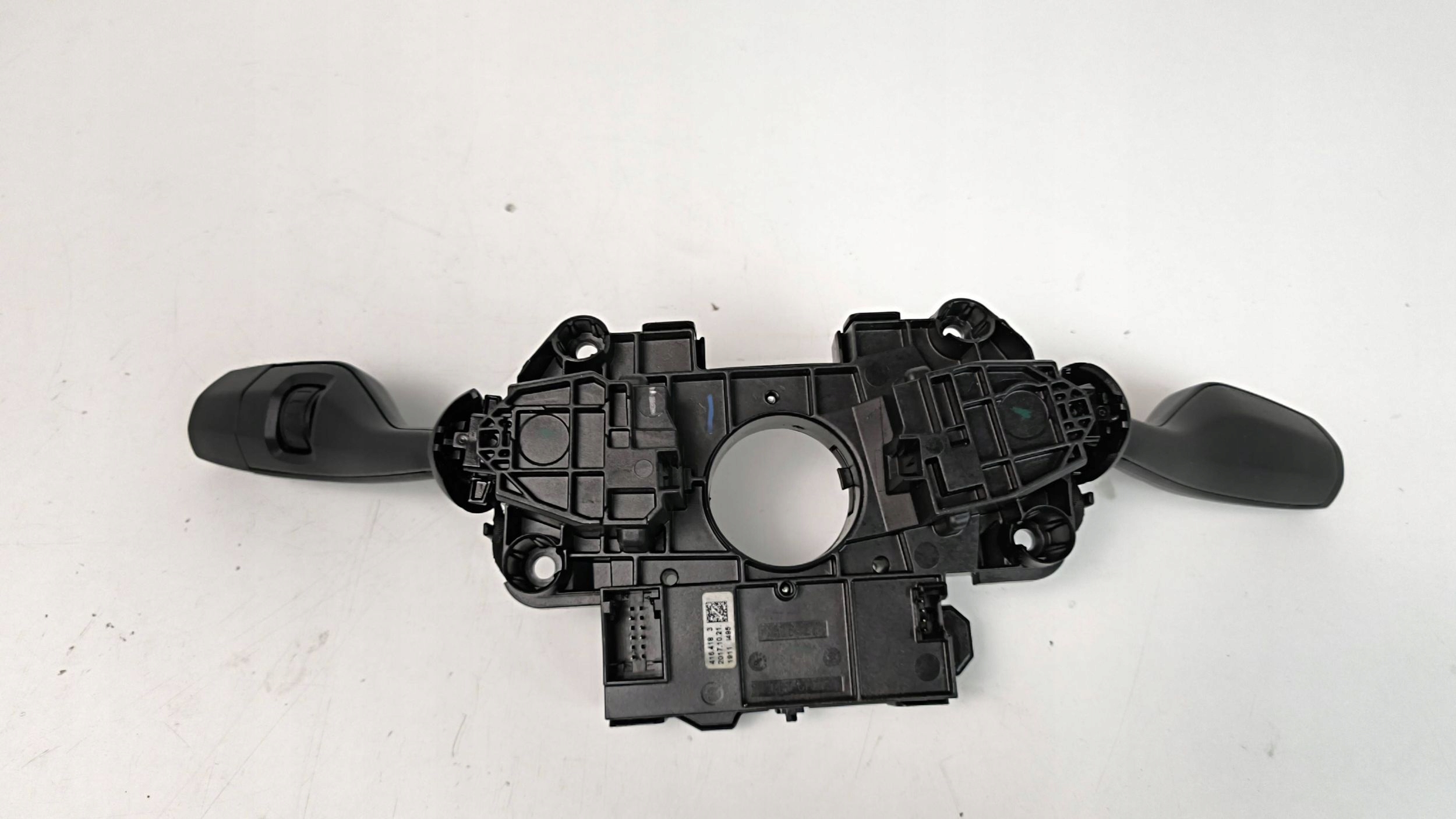BMW 5 G30 G31 G38 61317944 commande levier commodo sous volant