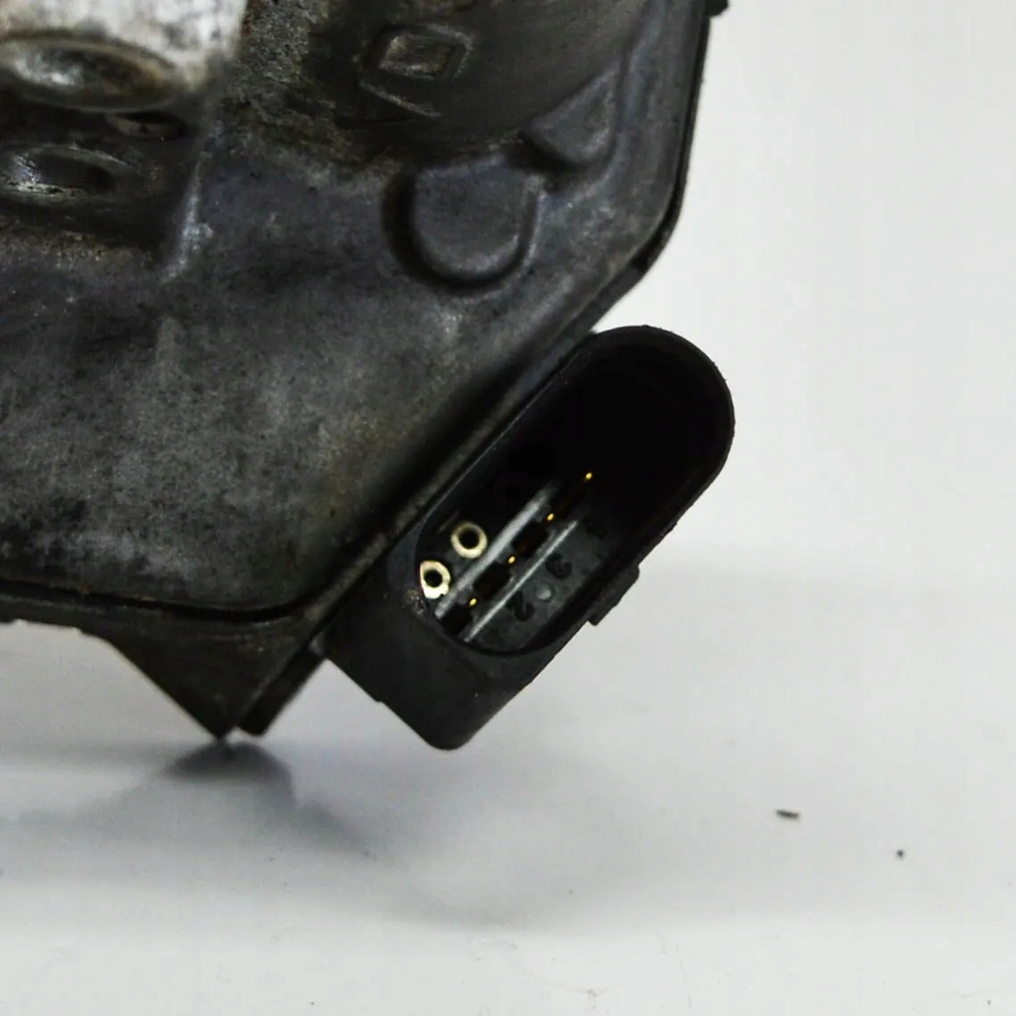 Motor KLAPEK der Ansaugbrücke AUDI A6 AVANT (4F5, C6) 059129086M