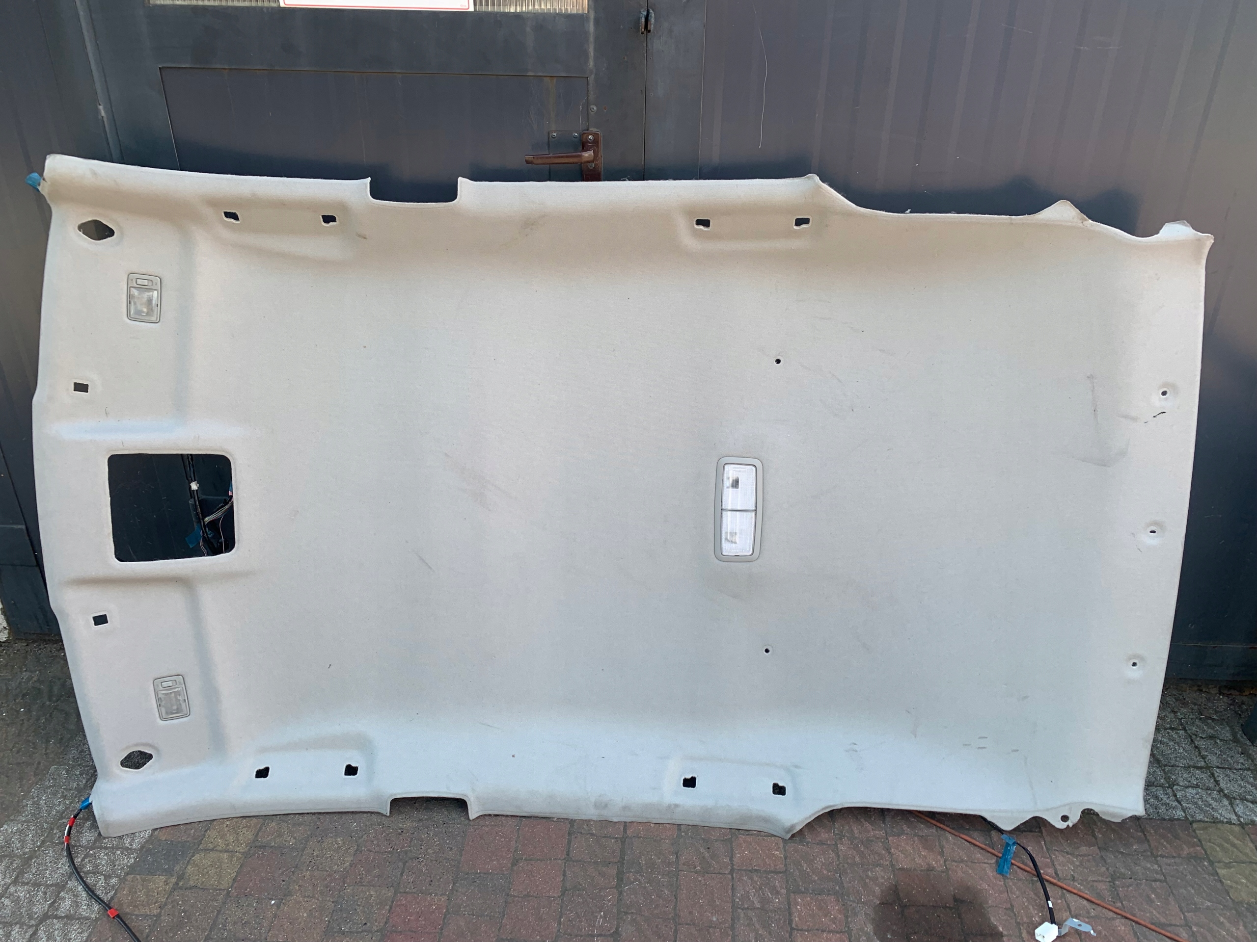 PODSUFITKA TOYOTA AVENSIS T27 KOMBI