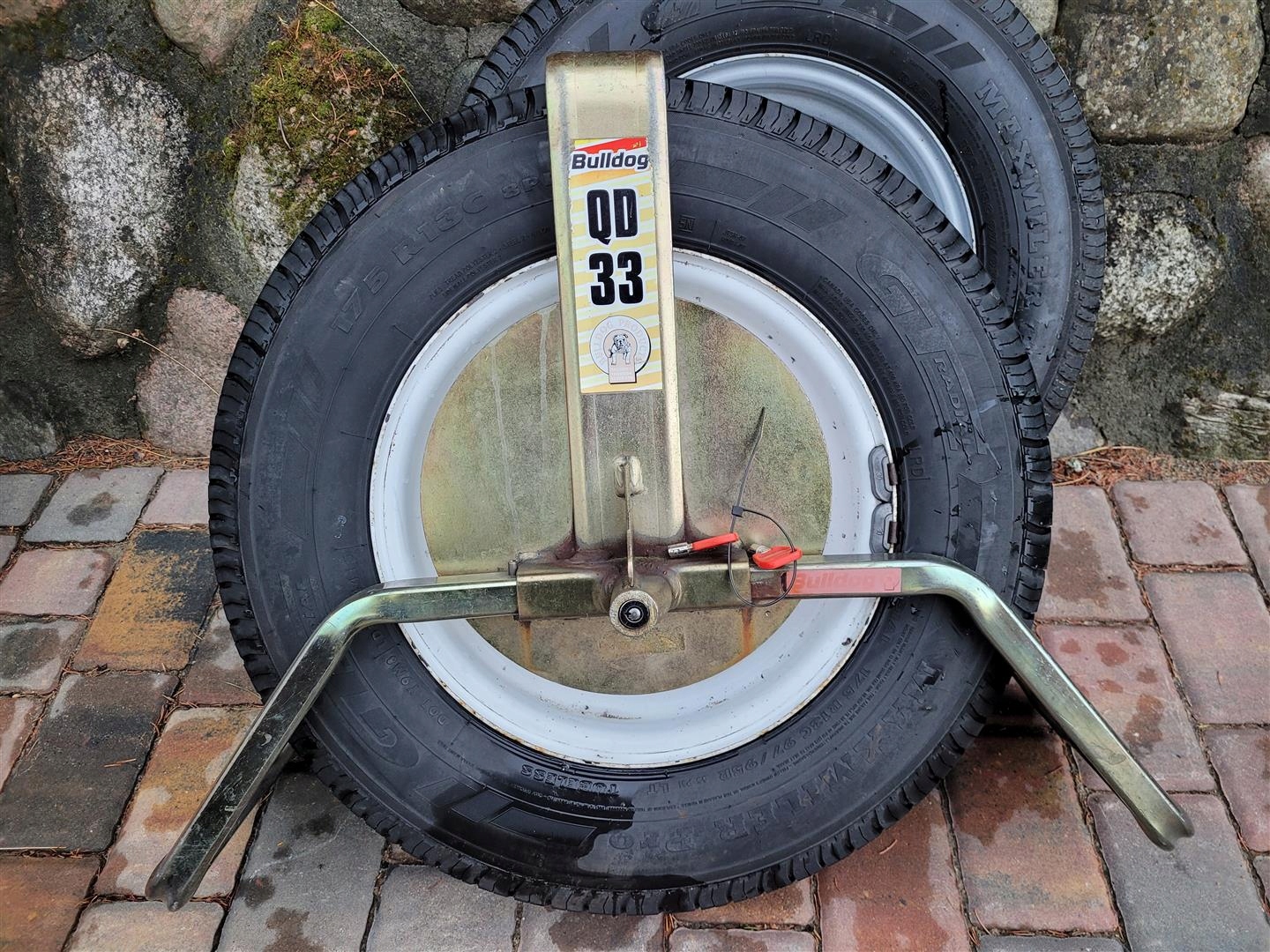 Протиугінний замок колеса причепа, автомобіля