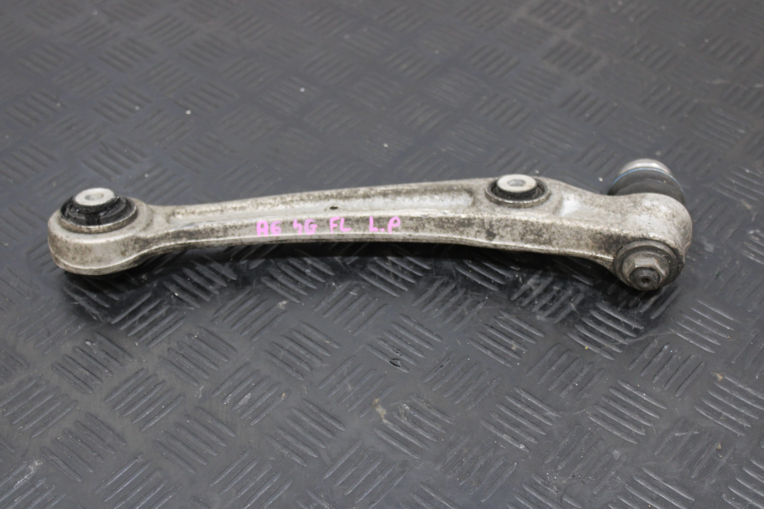 arm left front lower 8K0407155C AUDI A6 C7 4G0 4G9 LIFT