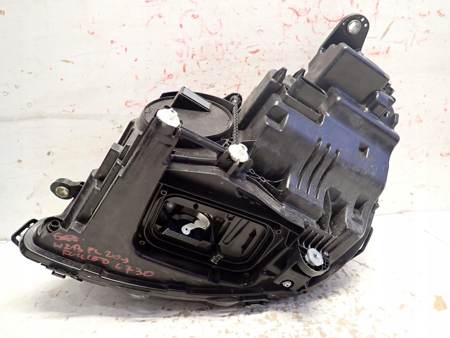 light front front right MERCEDES E-KLASA W213 LIFT 2020- A2139067609