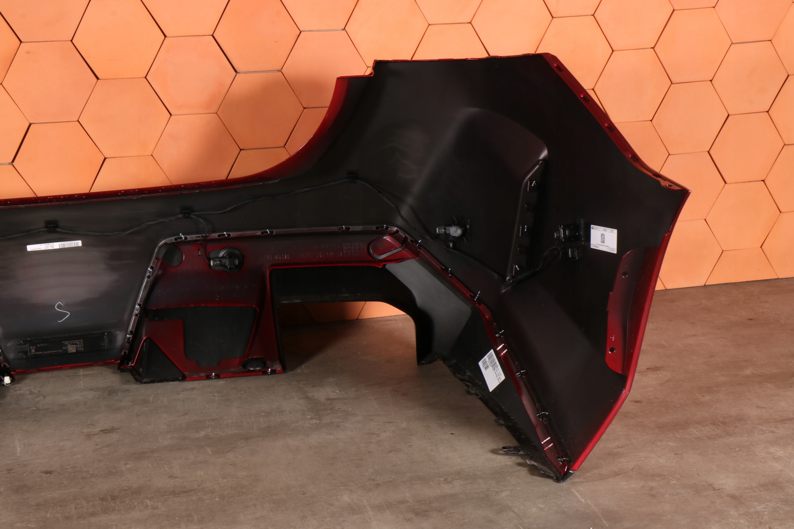 BMW M5 G90 complete bumper rear part rear colour C68 DRAGON FIRE RED