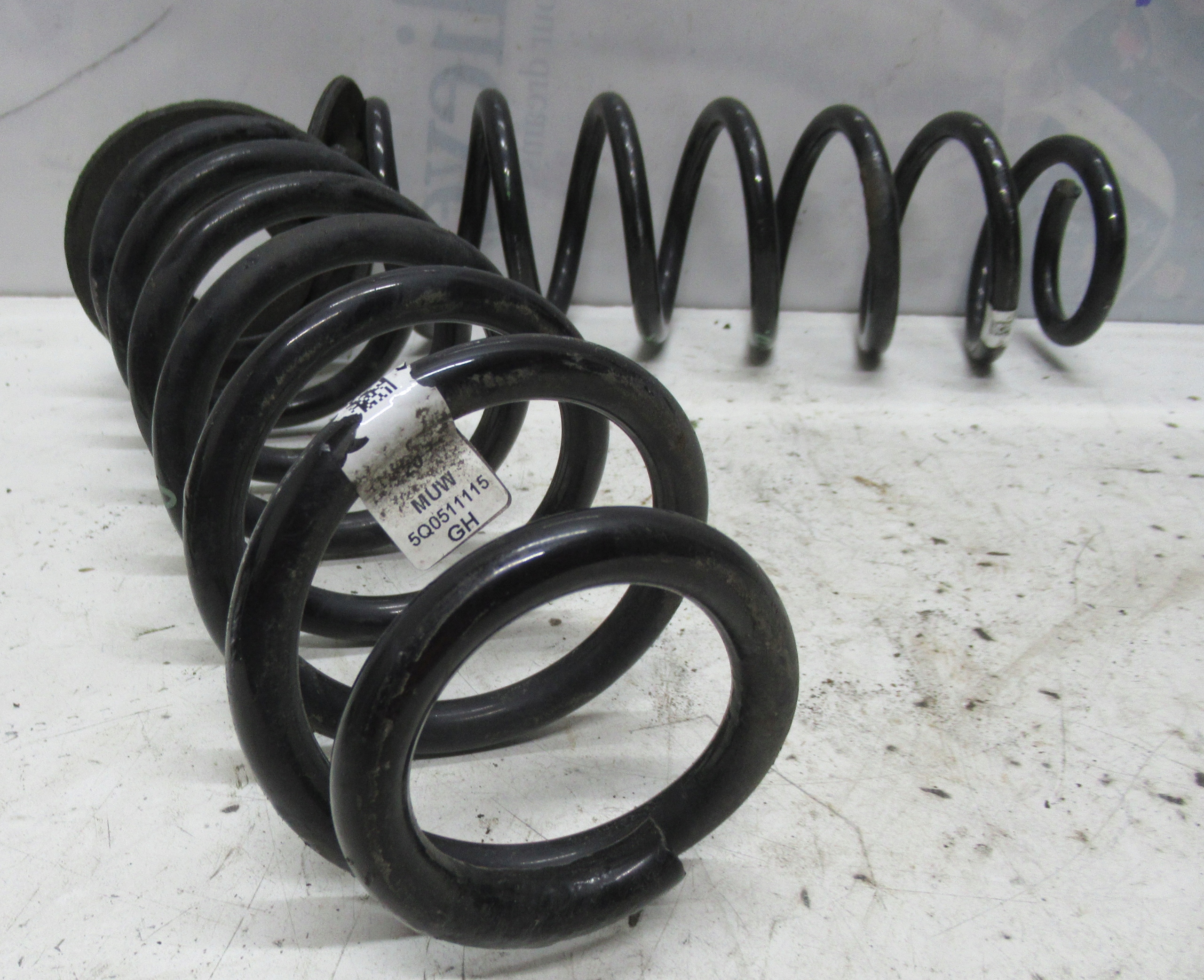 VW GOLF VII springs springing rear part 5Q0511115GH