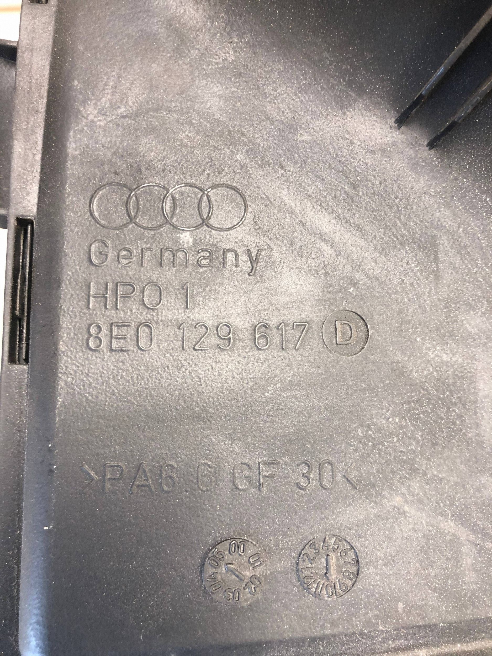 pipe air hose AUDI A4 B7 8E0129617D