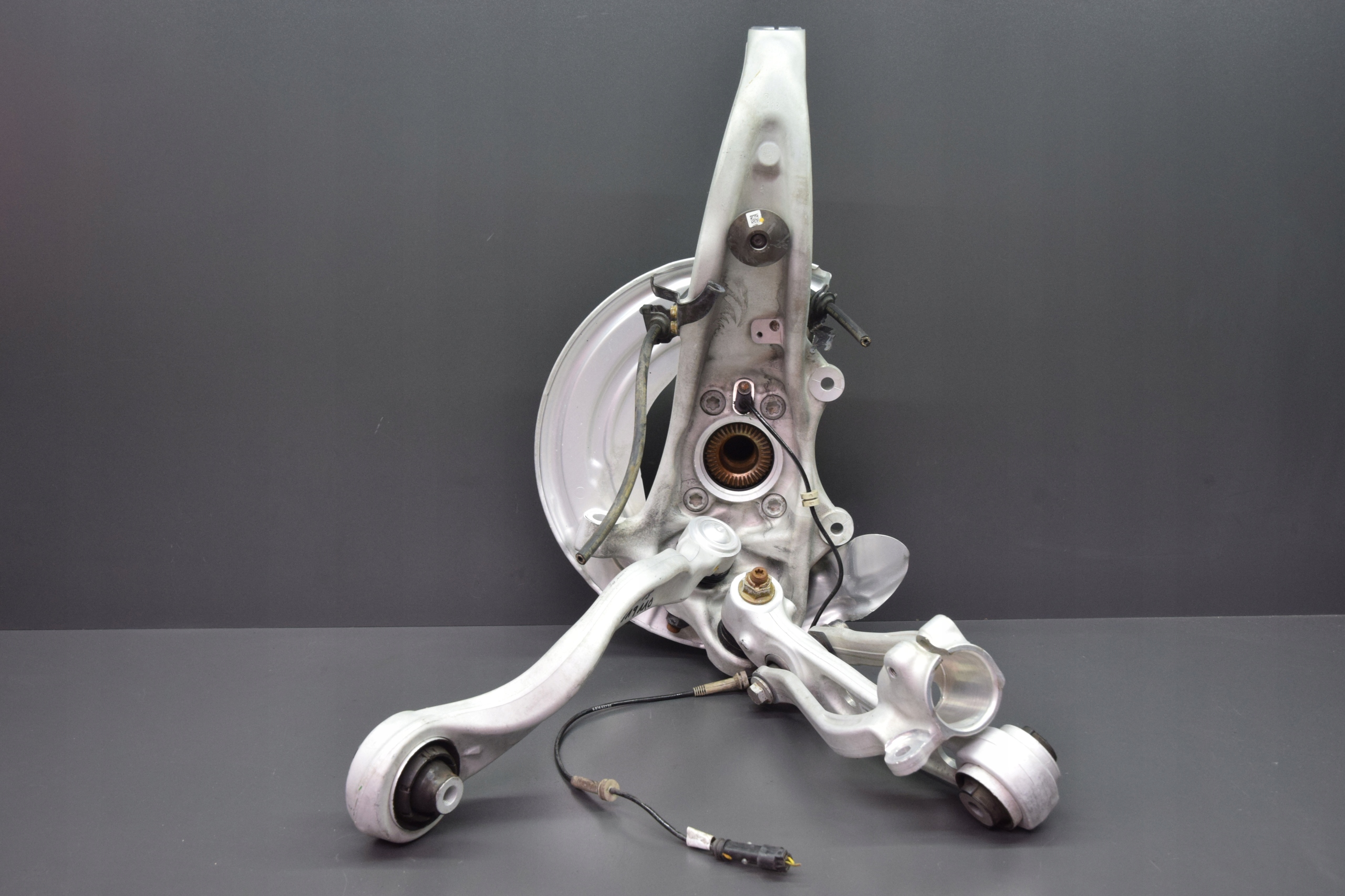 swing right arm BMW 8 G14 G15 G16