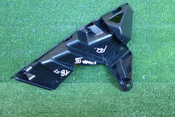 SUZUKI VITARA III LIFT 18- bumper bracket left front