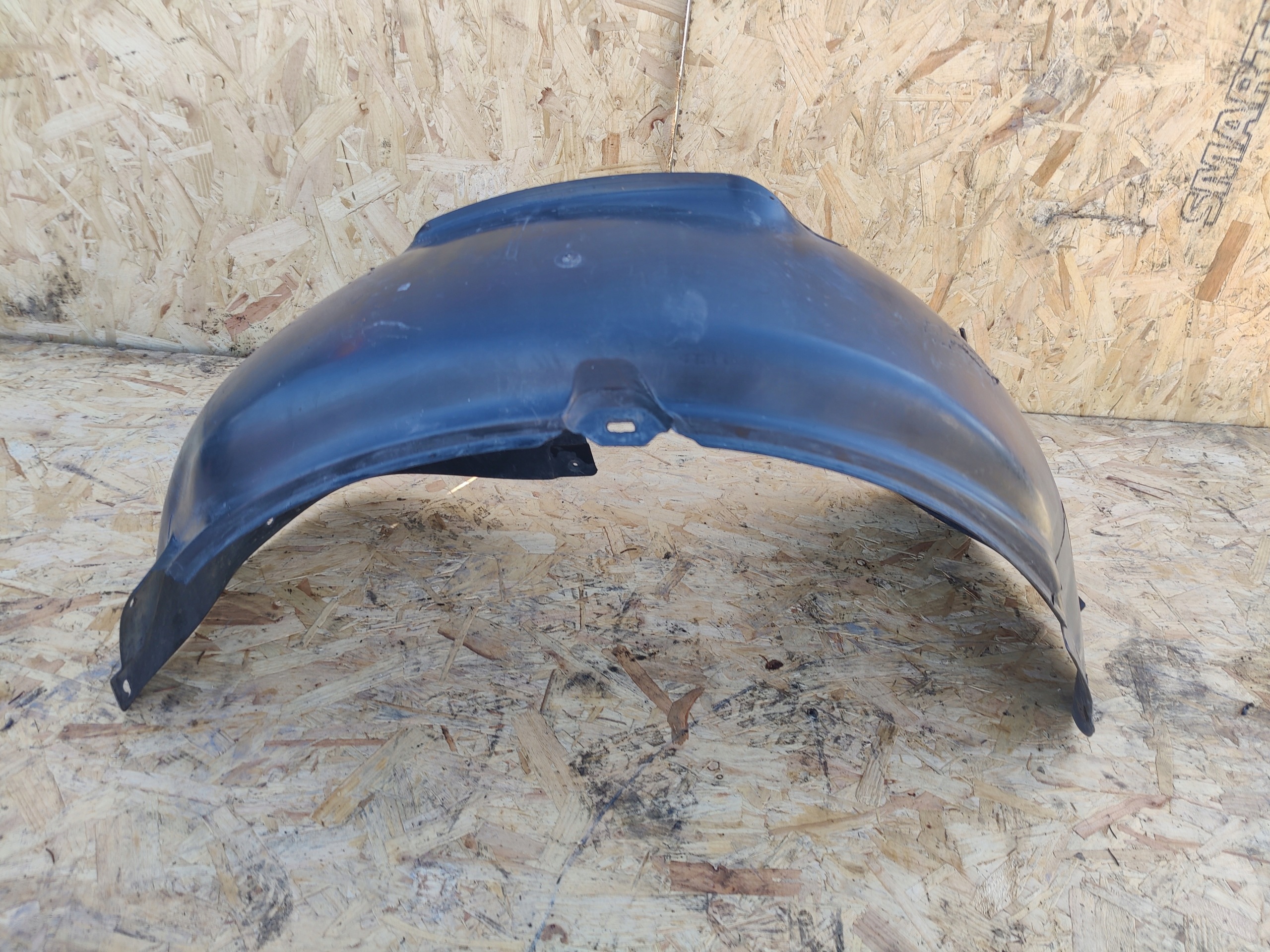 VW GOLF VI mudguard front front left 5K0805977