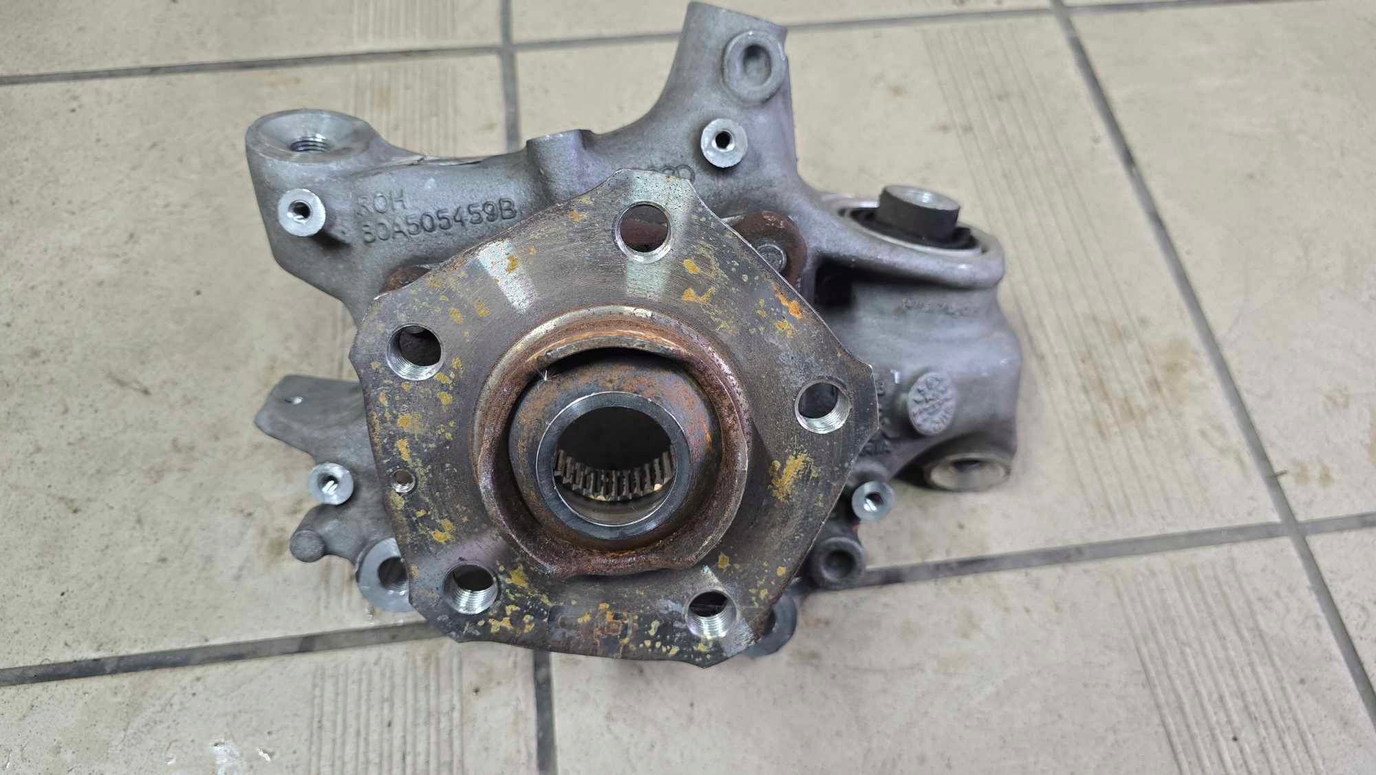 поворотный кулак зад Audi A6 C8 A7 Q5 4K0 431C