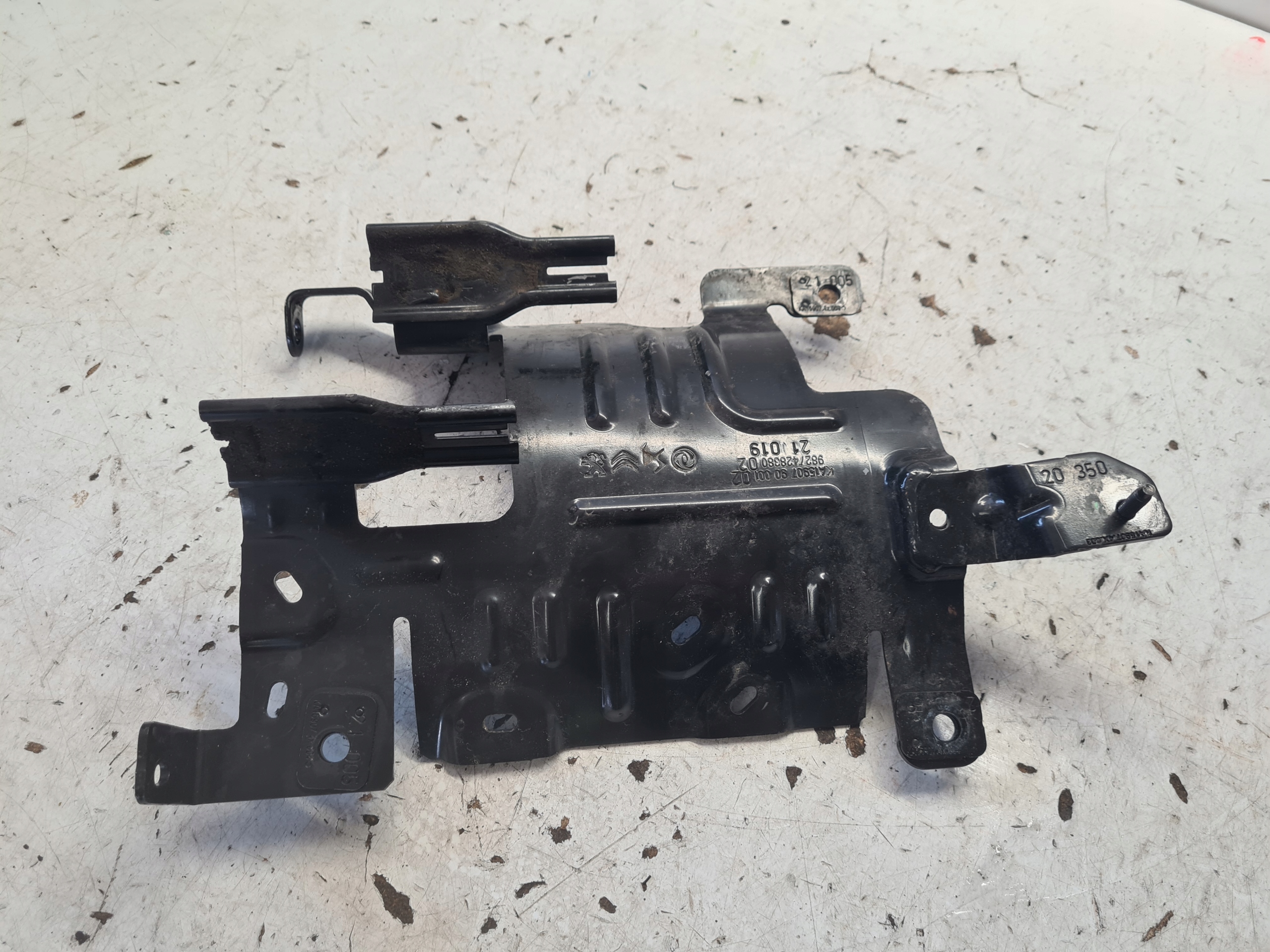 OPEL CORSA-E F ELEKTRYK Support Console Support plaque POMPY d’eau 9827428380