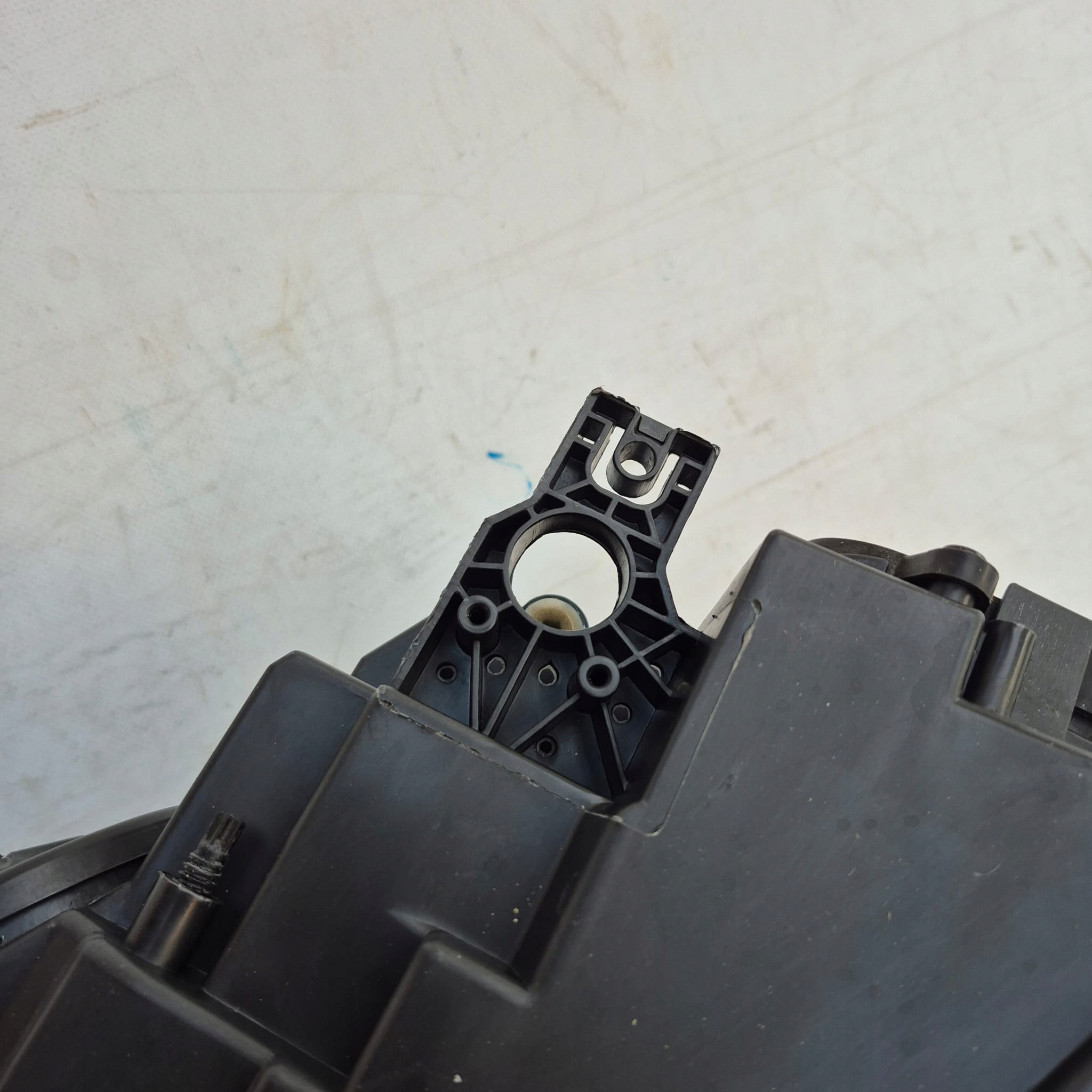 AUDI A5 8W 8W6 16- light left front front BI-XENON 8W6941005C