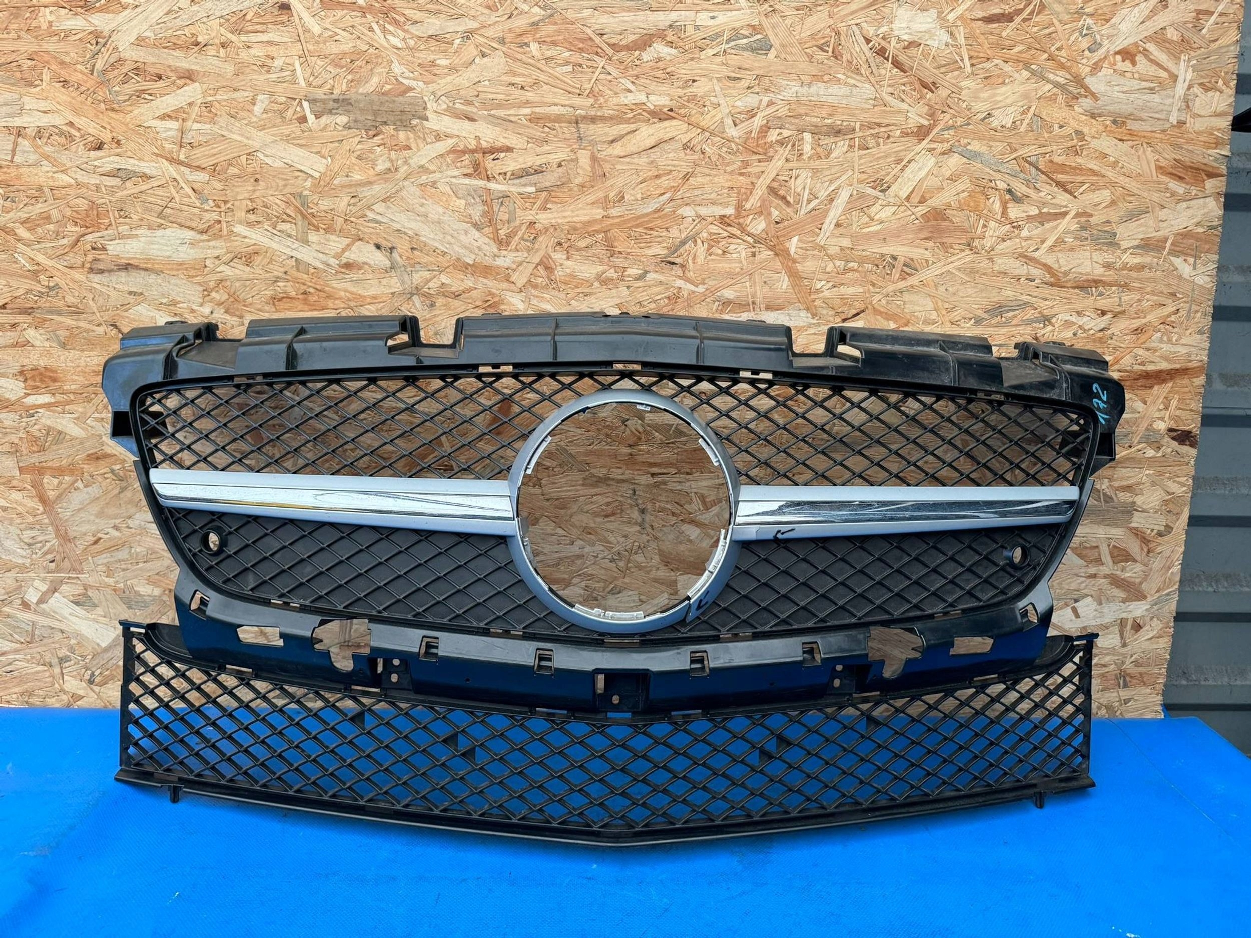Mercedes-Benz SLK-Klasse W172 Kühlergrill FRONTGRILL Kühlergitter A1728880060 - Thumbnail 1