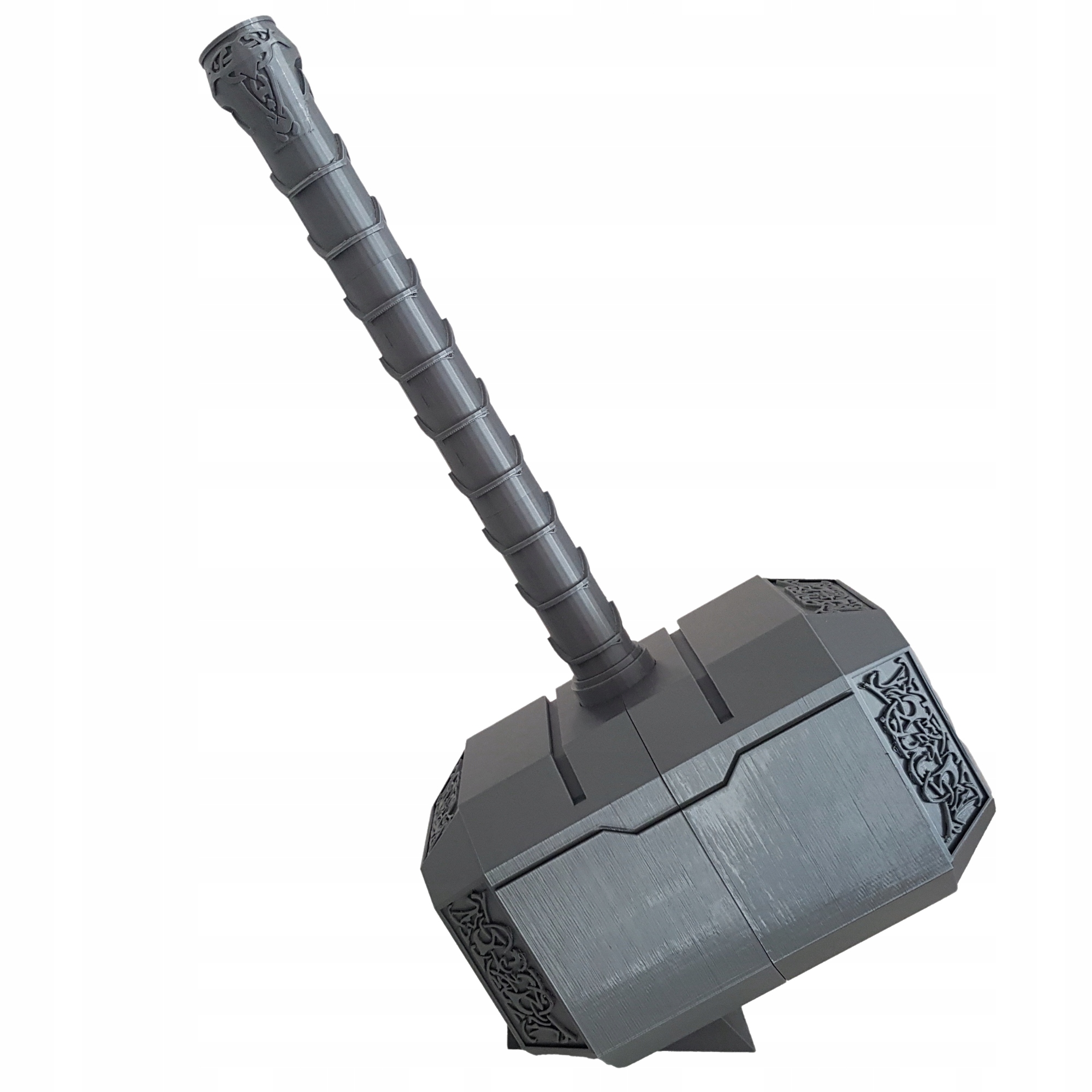 Model kladiva Thora Mjolnira v originálním měřítku