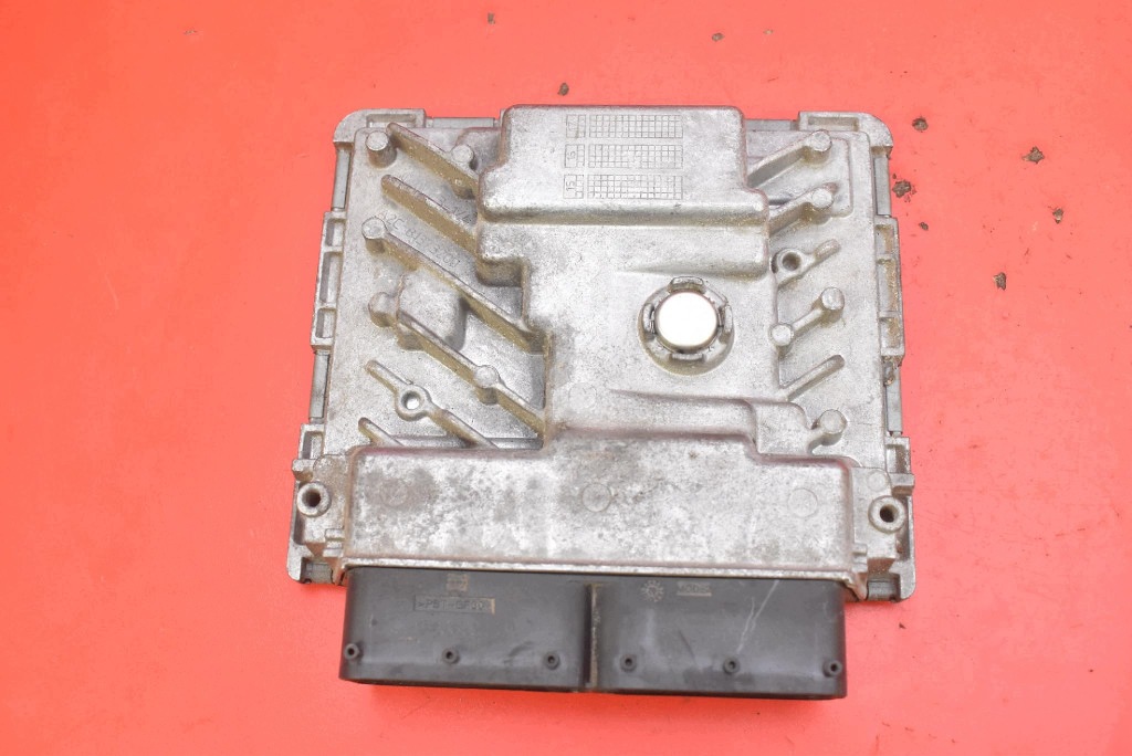 control unit computer of the engine 06K907425E VW PASSAT B8 2.0 TSI 220 KM 14-19