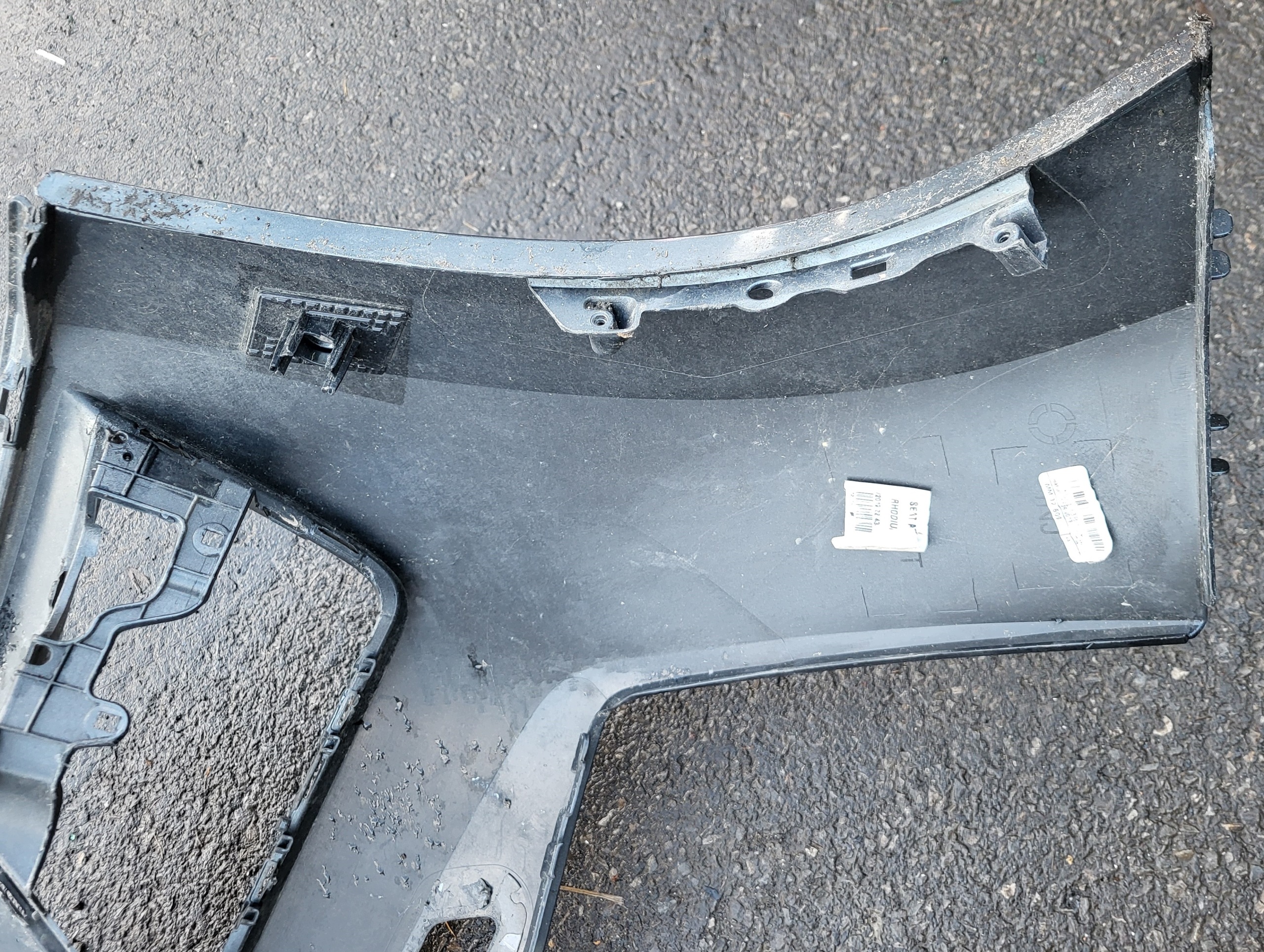 bumper front front SEAT ATECA RHODIUM GREY METALIZOWANY grey 575807221