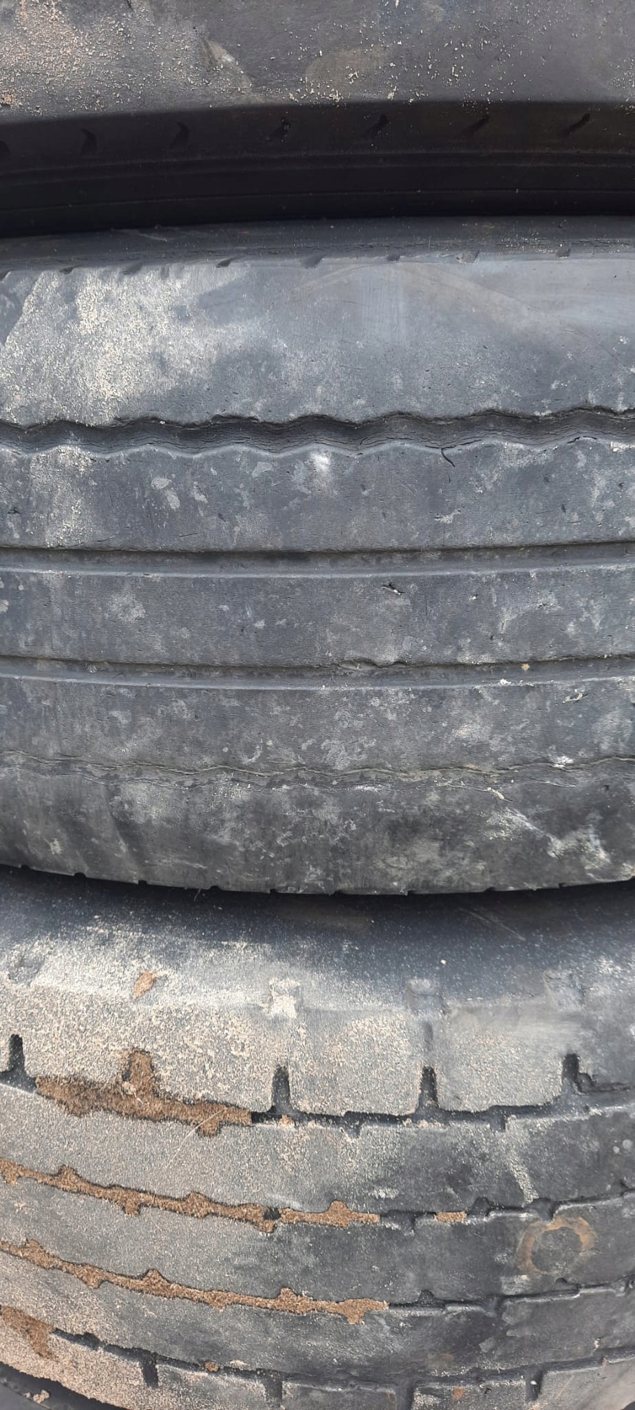 wheels 235/75/R17,5 BRIDGSTONE MICHELIN MAN TGL
