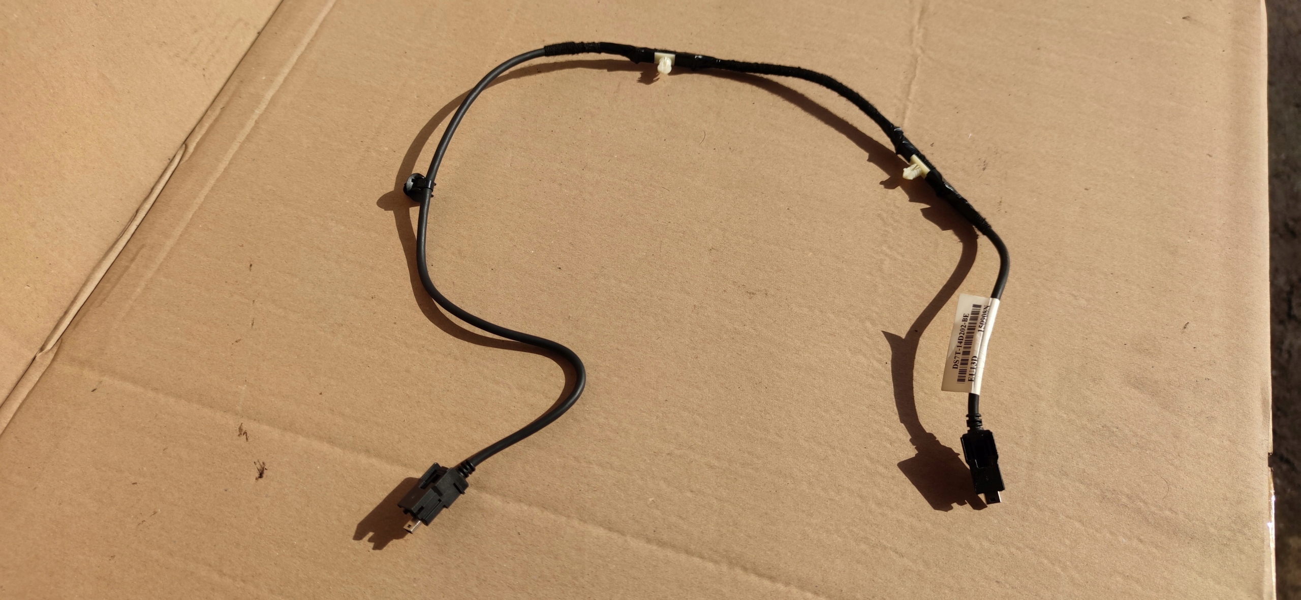 Ford Mondeo MK5 USB кабель DS7T-14d202-BE