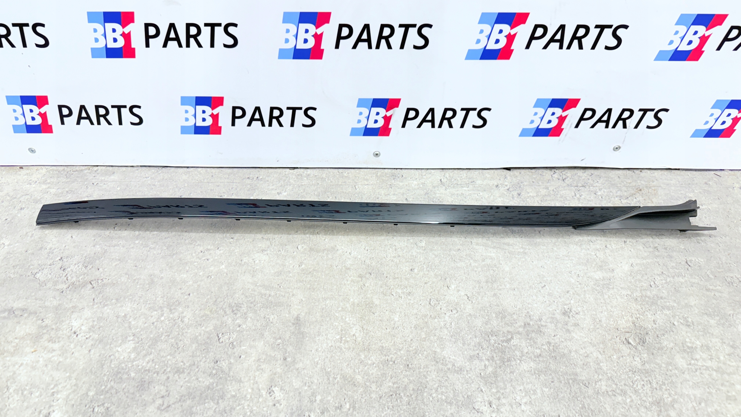 BMW G05 X5 moulding windows CZOLOWEJ right SHADOWLINE 7463528