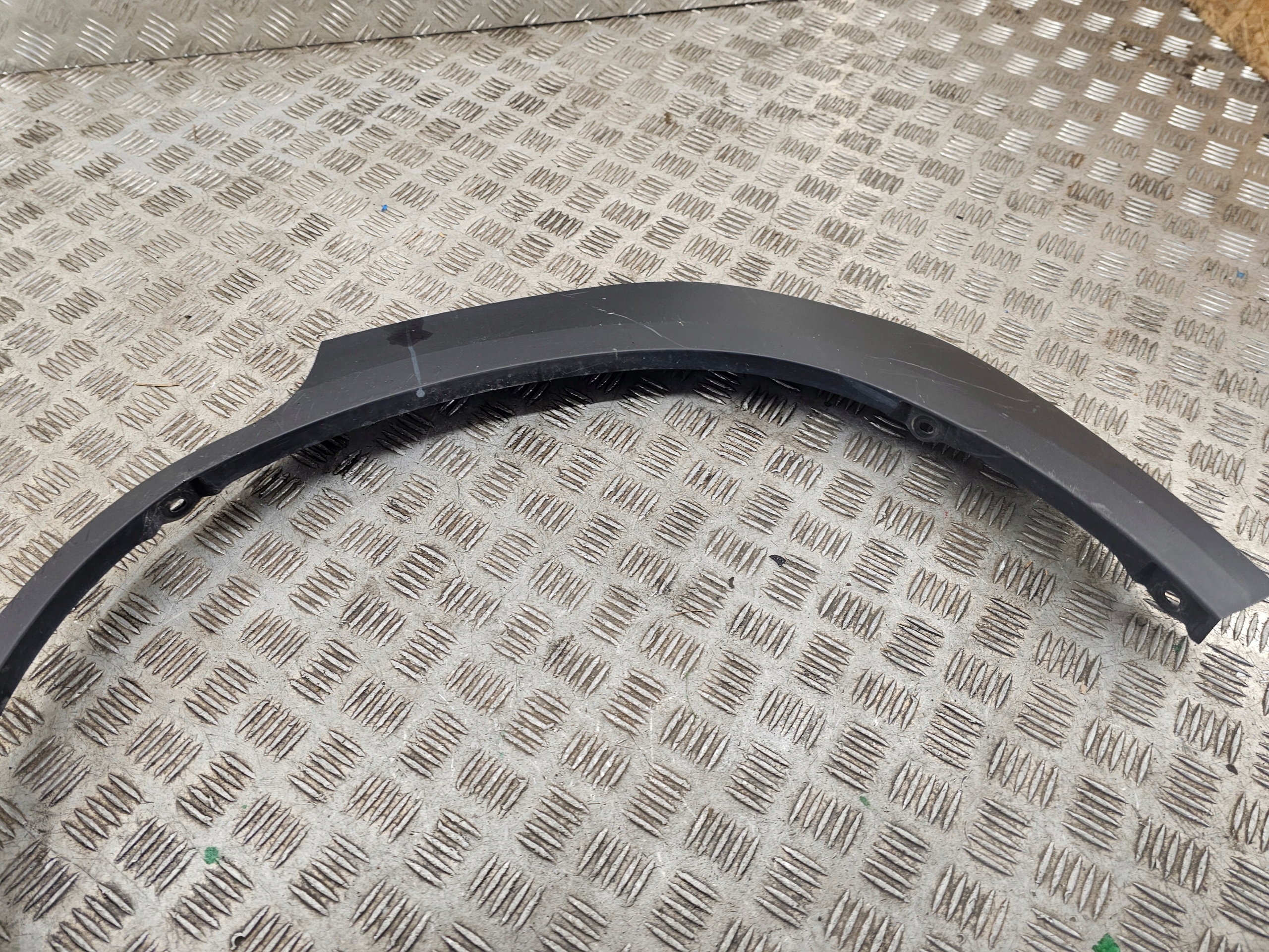 SUZUKI S-CROSS couverture aile gauche arrière 77261-63T0