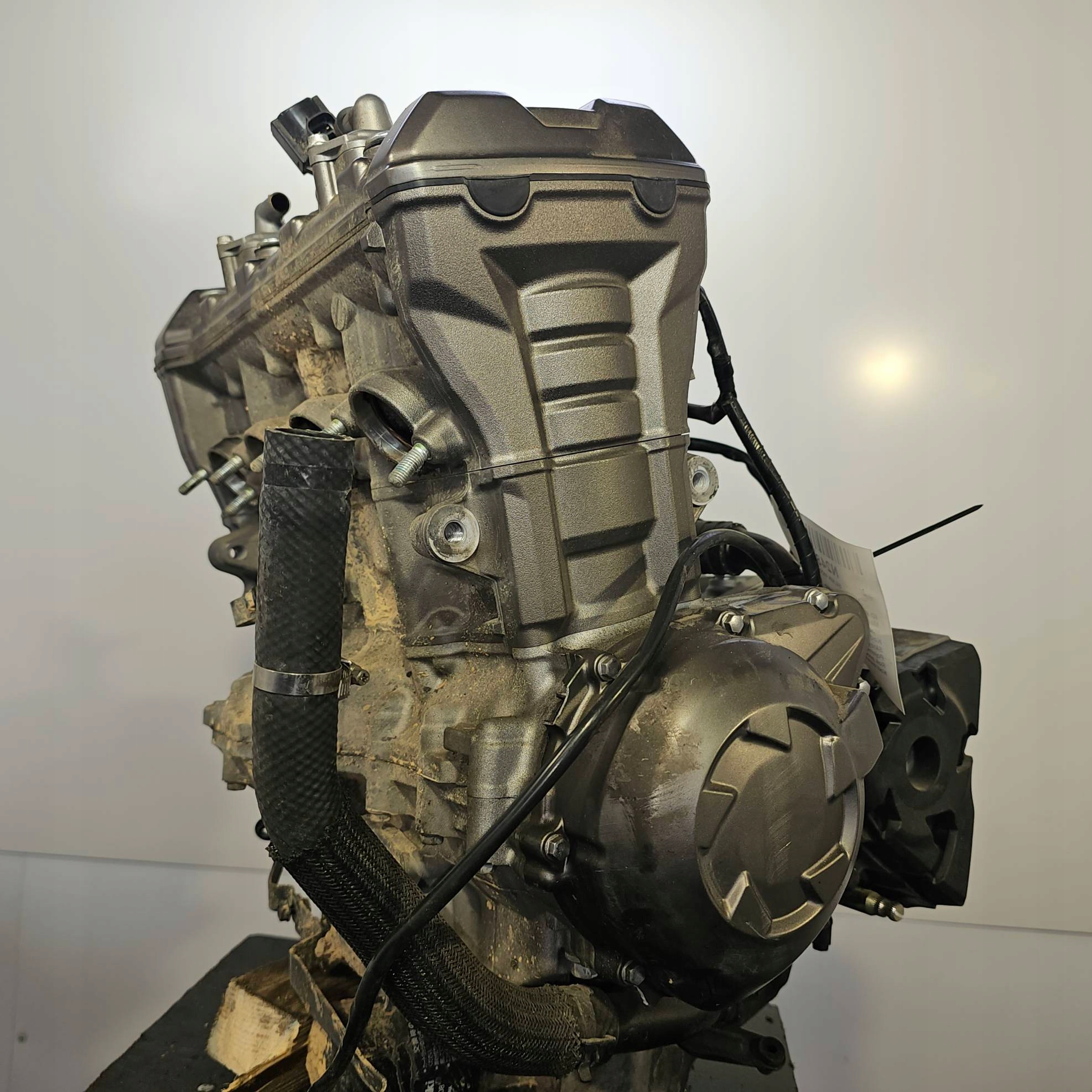 SILNIK MOTOCYKL 2024 3 TYŚKM KAWASAKI VERSYS 1000 (LZT00C)