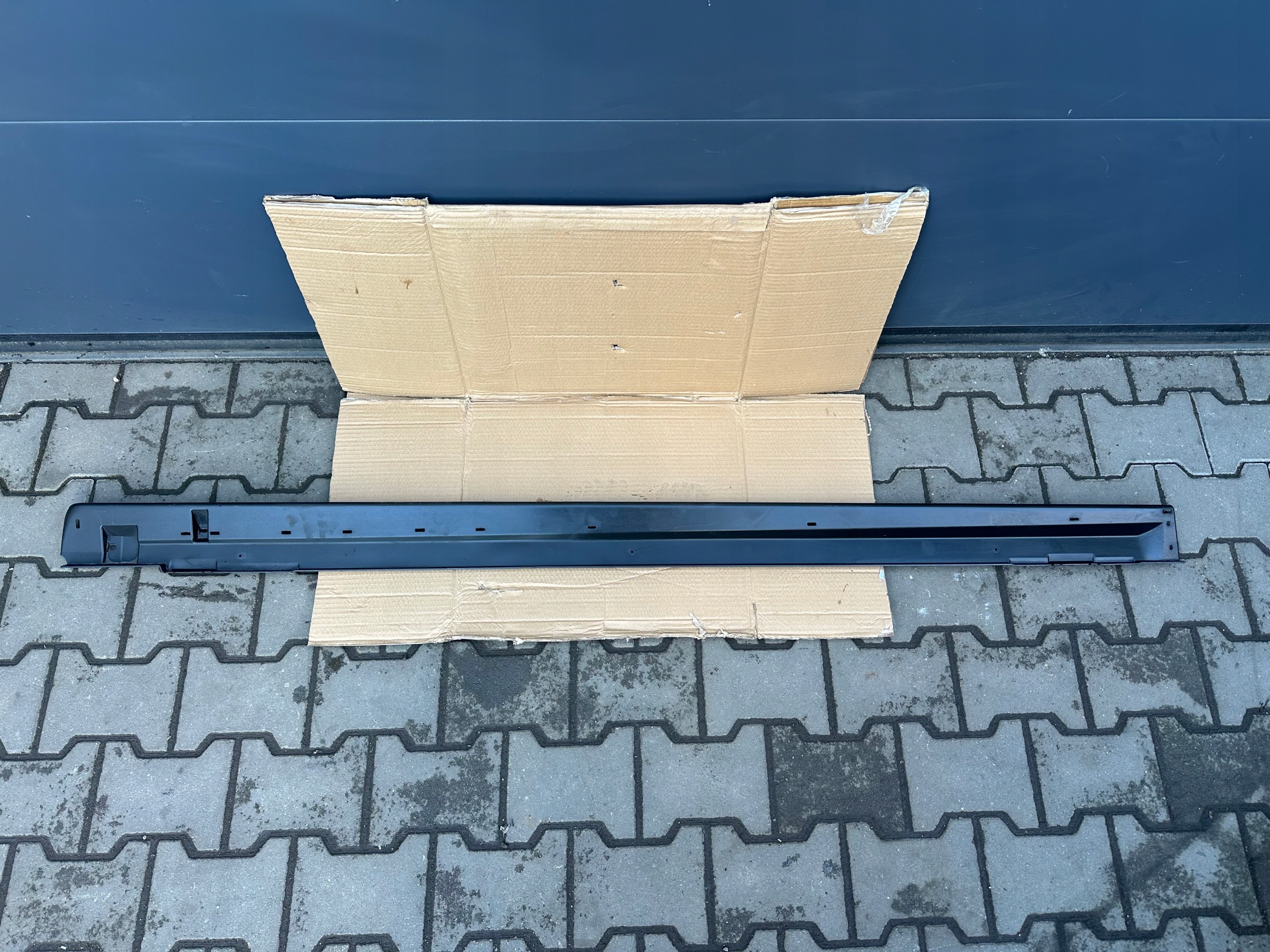 mitsubishi Space Star II молдинг порога левый 6512A479