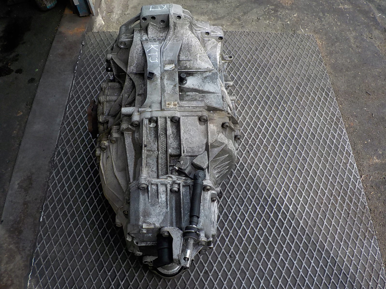AUDI A4 B7 Getriebe KTJ