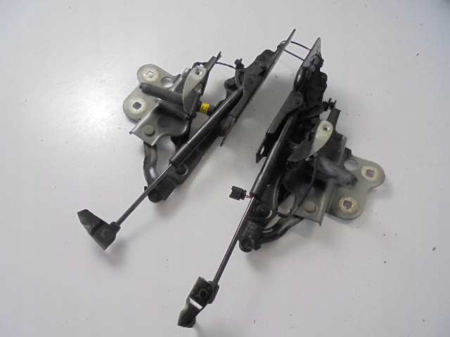 ZAWIASY MASKI NABOJE JAGUAR E-PACE 2019 ROK