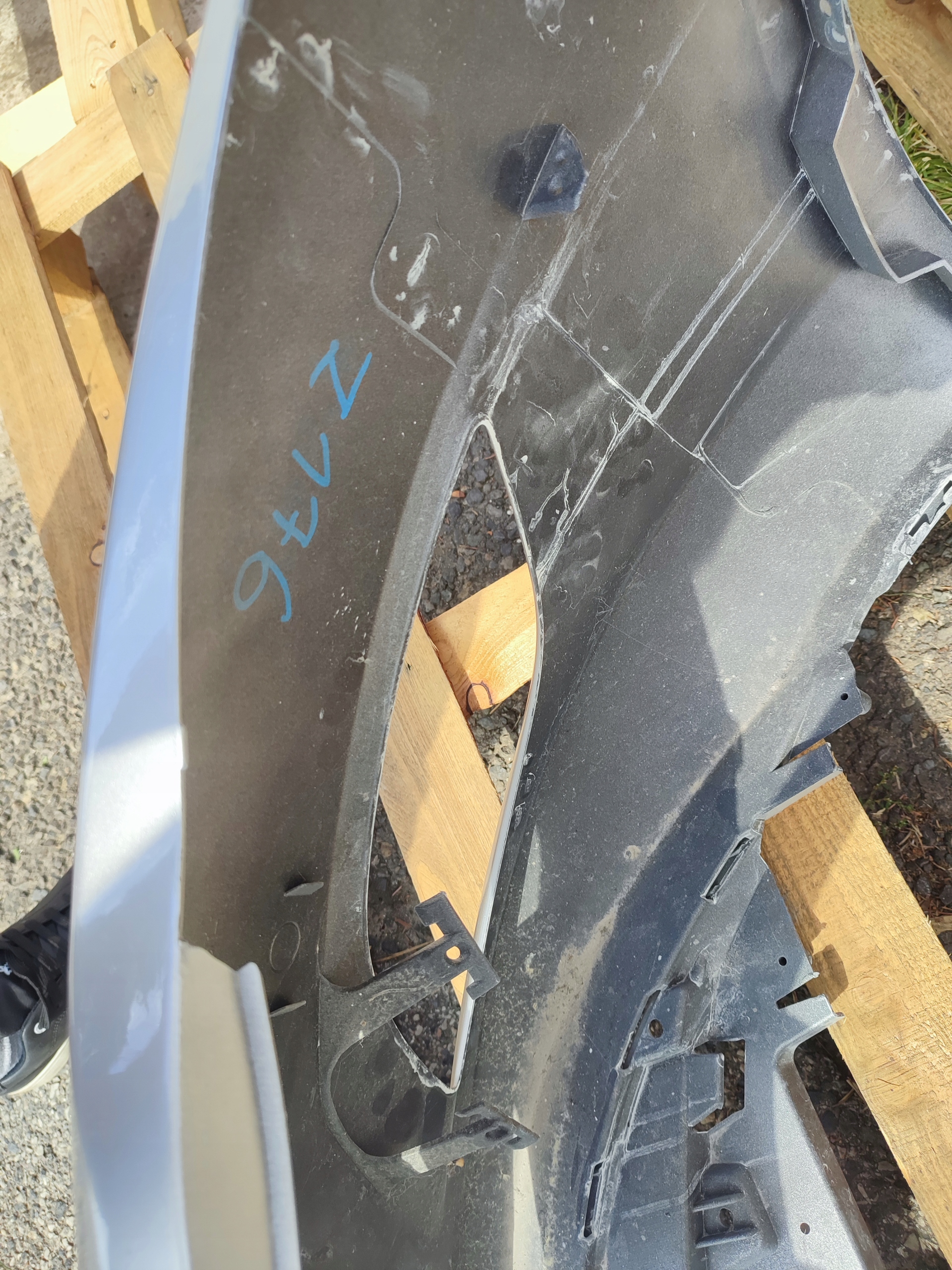 bumper front front OPEL ASTRA J KOD LAKIERU PRZEDLIFT Z176 UCHO